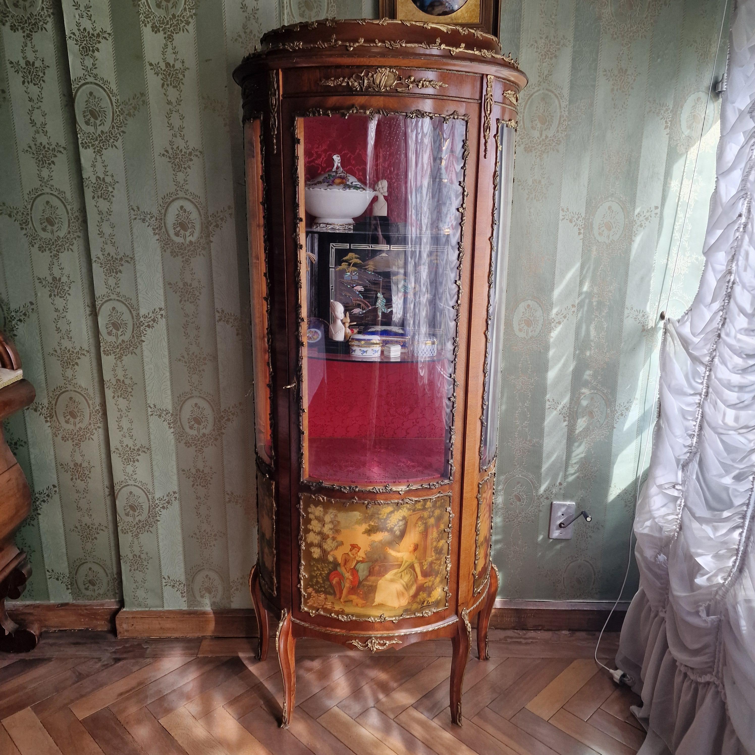 Vitrine en bois en forme de demi-cercle, Napoléon III 2