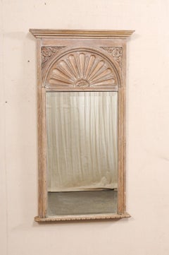 French Wooden Fan-Carved Pier Mirror from the Early 20th Century