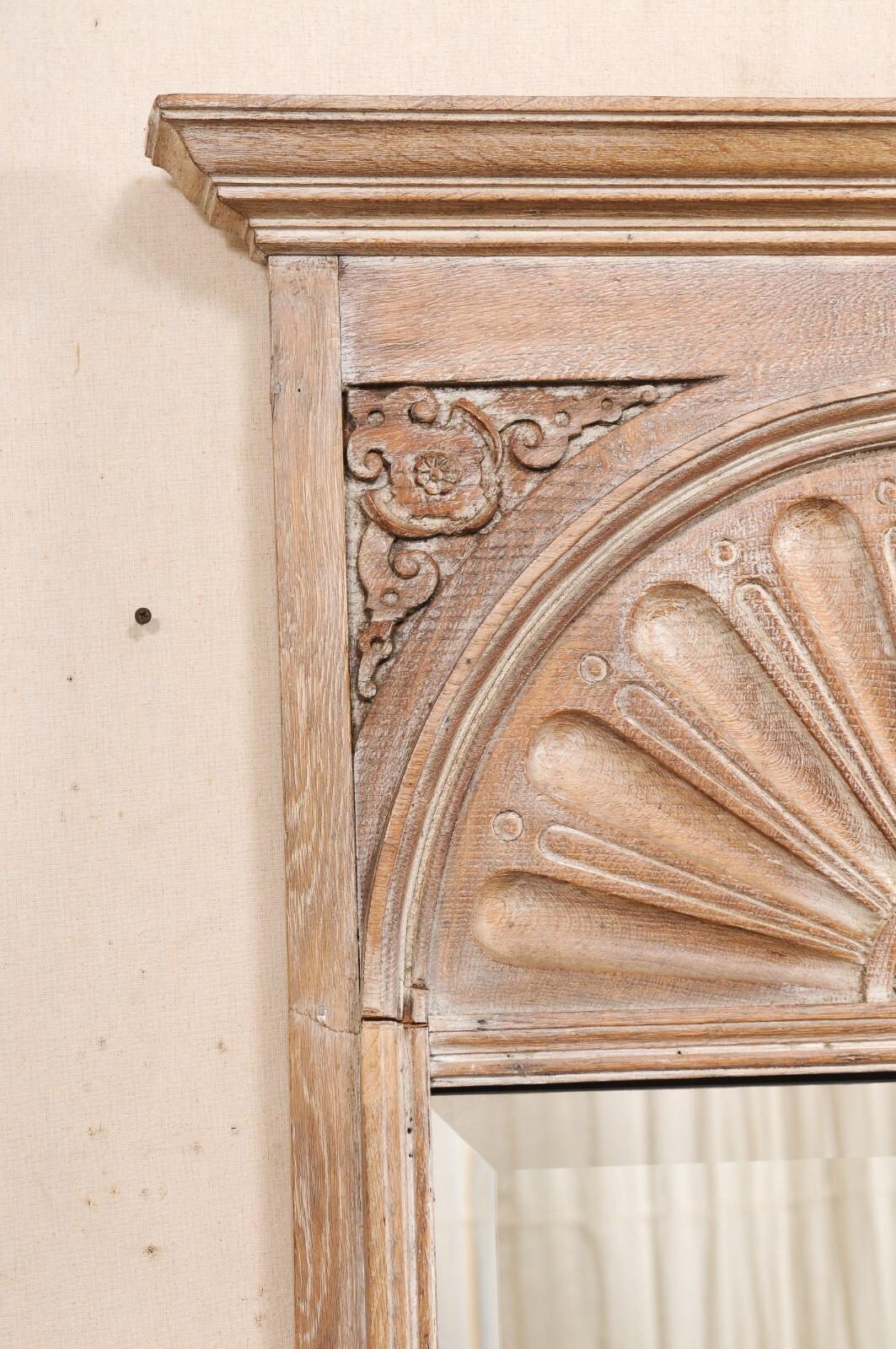 Miroir de pilier français sculpté en éventail du début du 20e siècle en vente 3