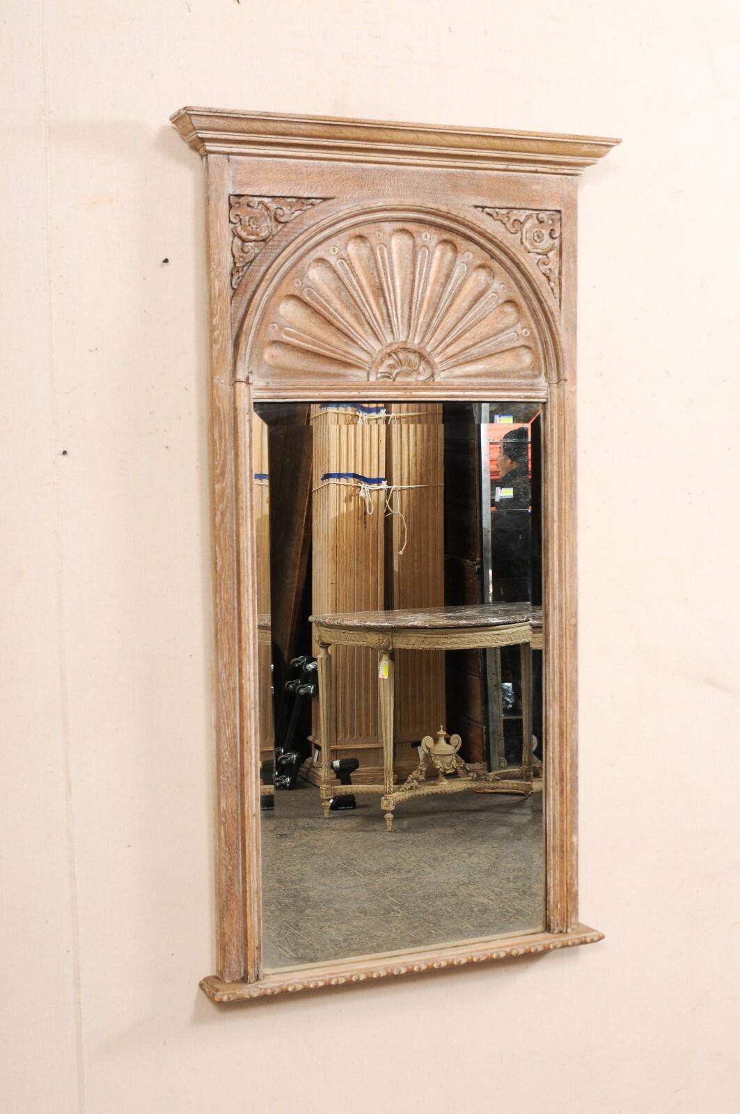 Miroir de pilier français sculpté en éventail du début du 20e siècle en vente 4