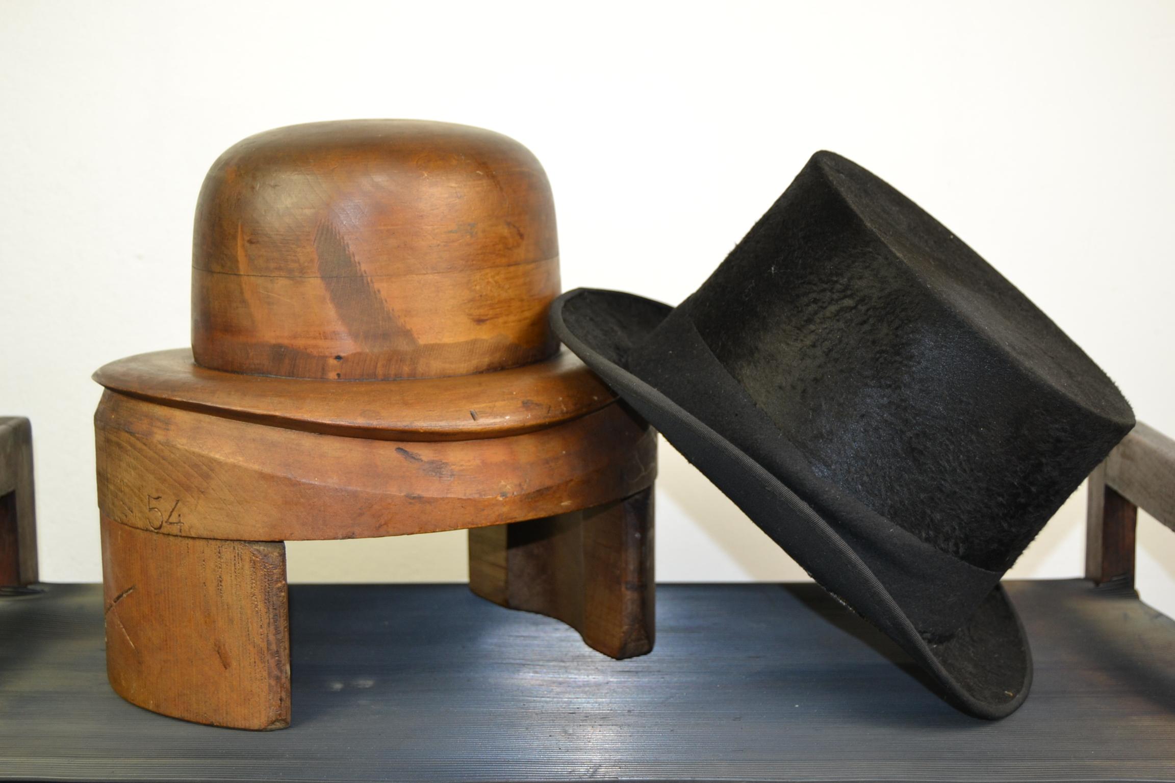 $99.99 Millinery formes $89.99 Wood hat Block Moule 