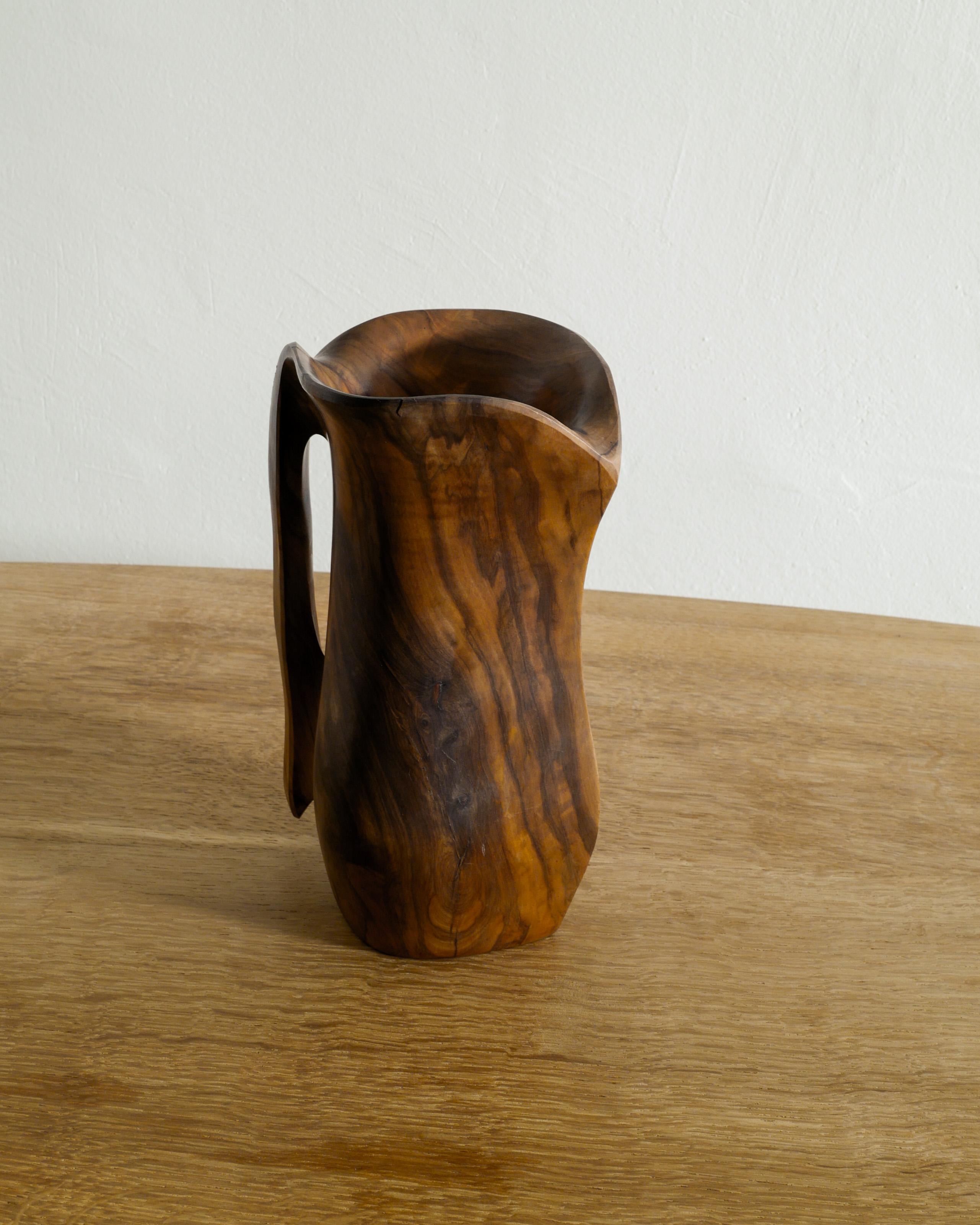 Francese Brocca decorativa francese di metà secolo in legno nello stile di Alexandre Noll, anni '50 in vendita