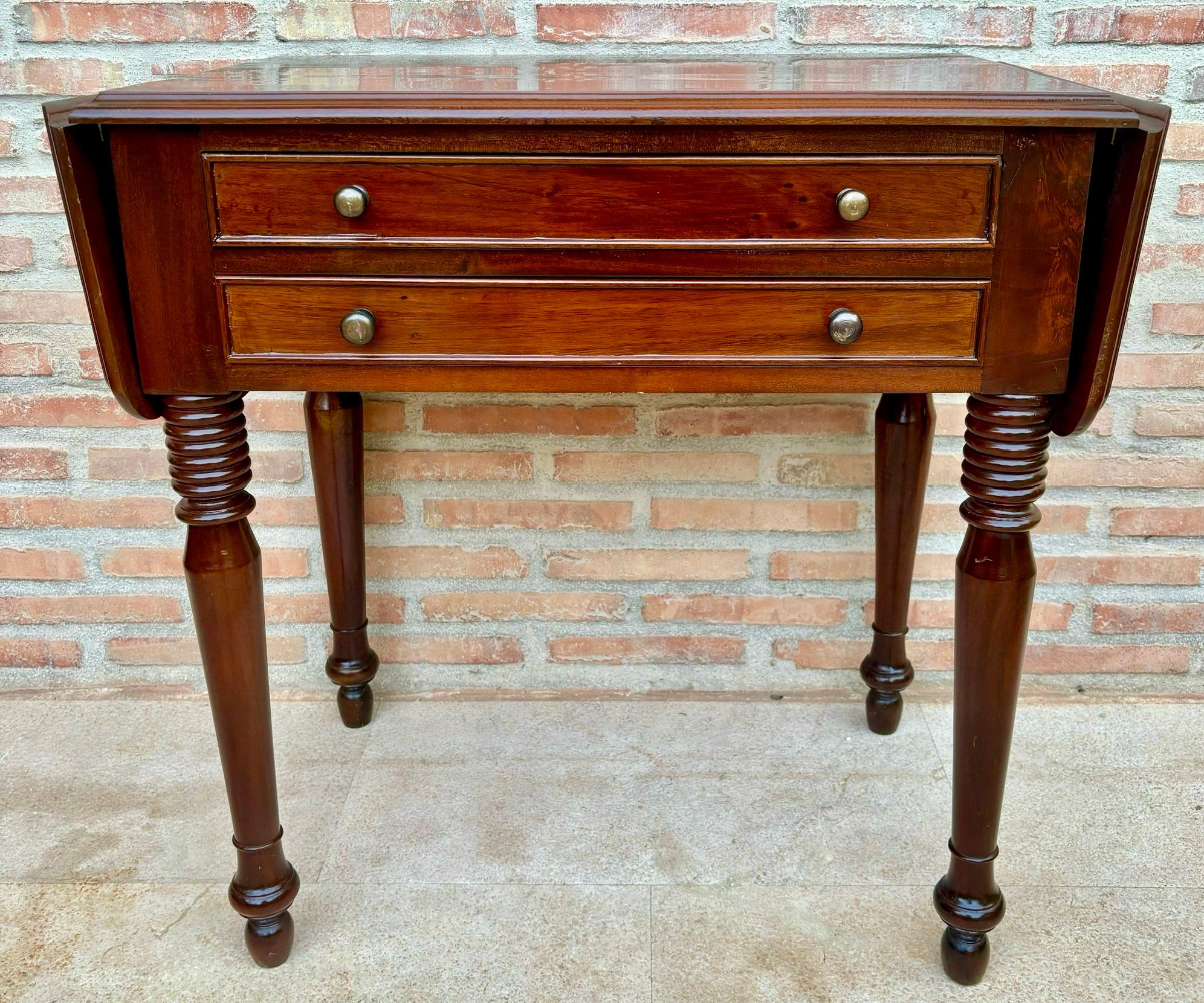 French Wooden Nesting Table with Wings and Two Drawers, 1920s In Good Condition For Sale In Miami, FL