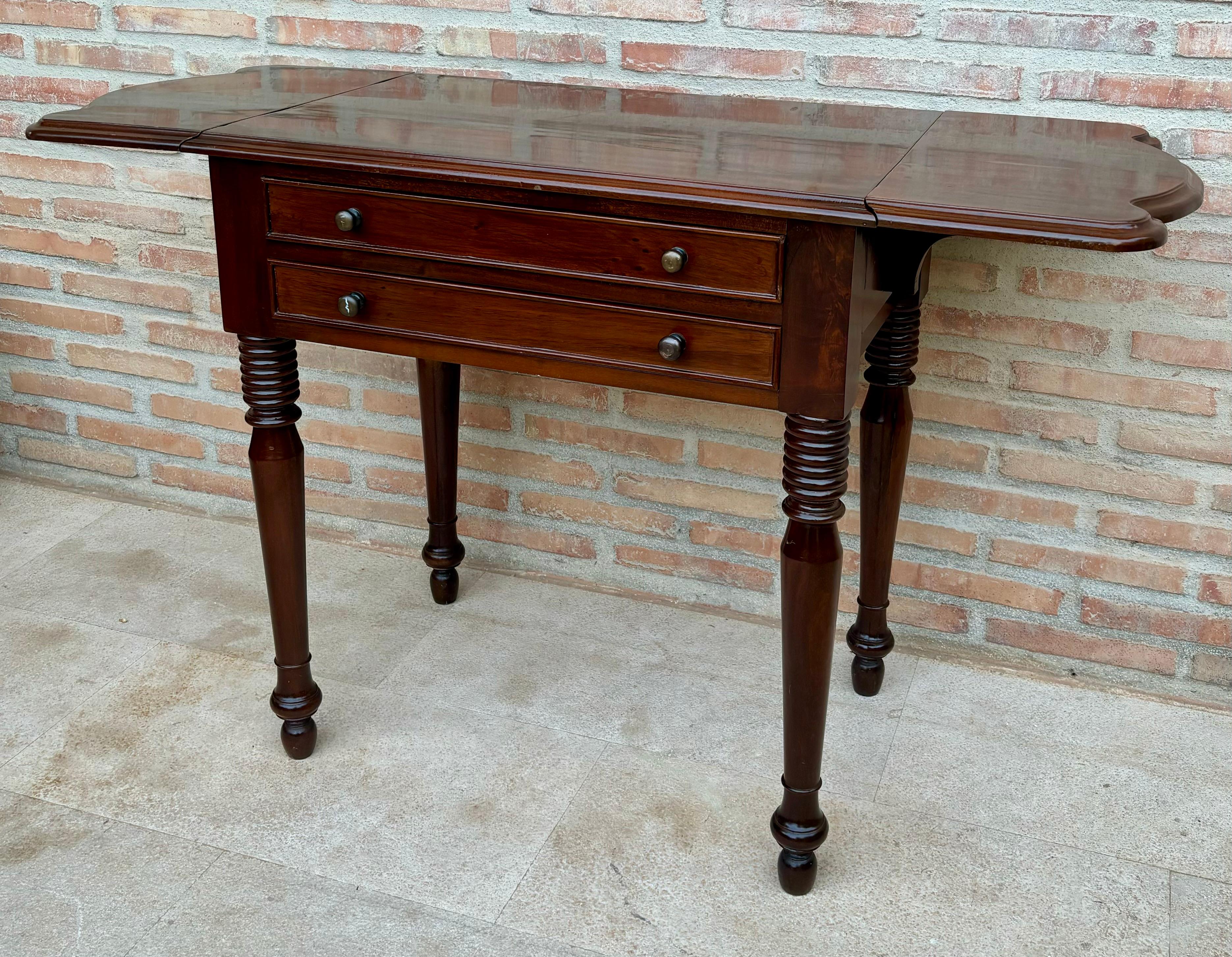 French Wooden Nesting Table with Wings and Two Drawers, 1920s For Sale 1