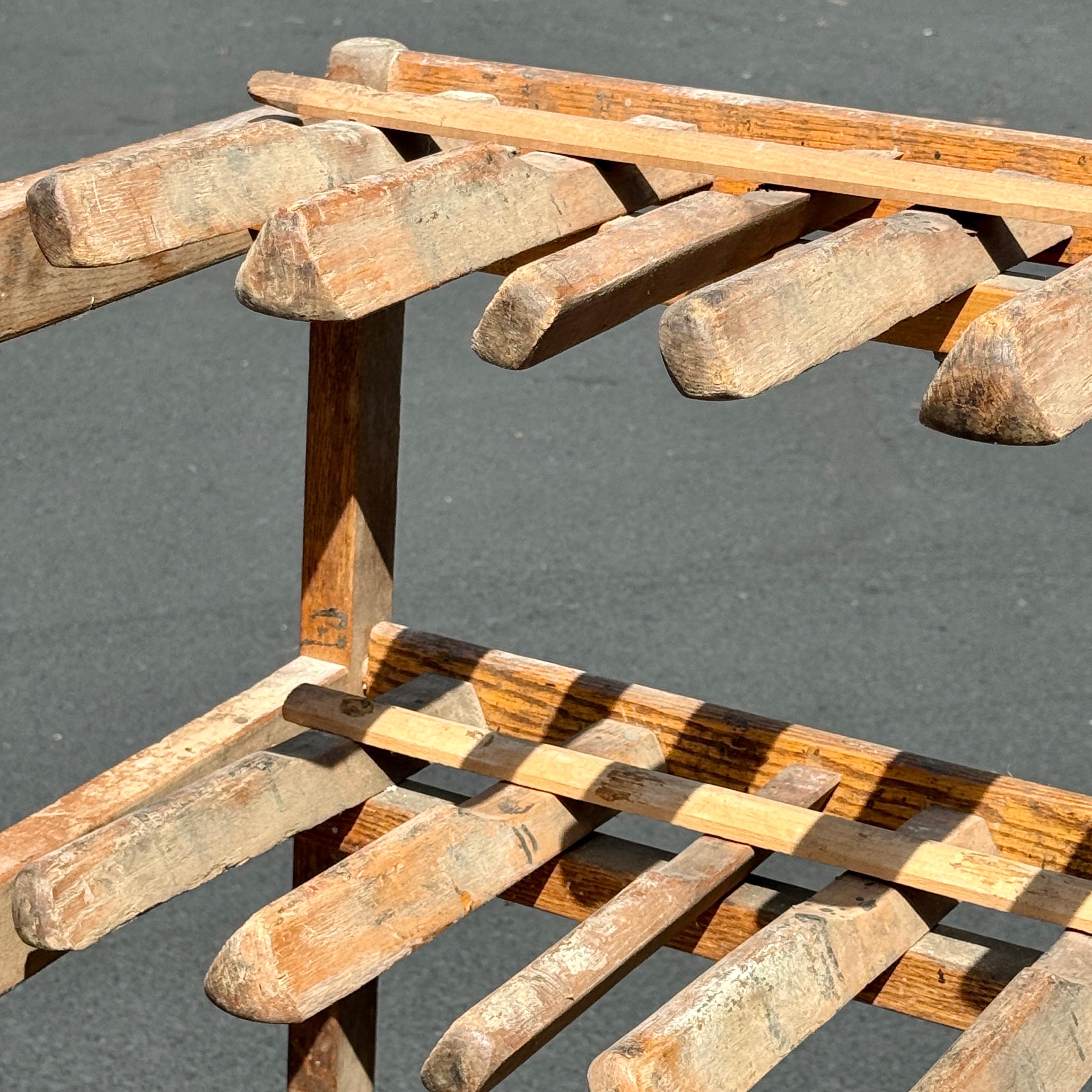 Carrello portascarpe francese in legno su ruote, anni '20 in vendita 6
