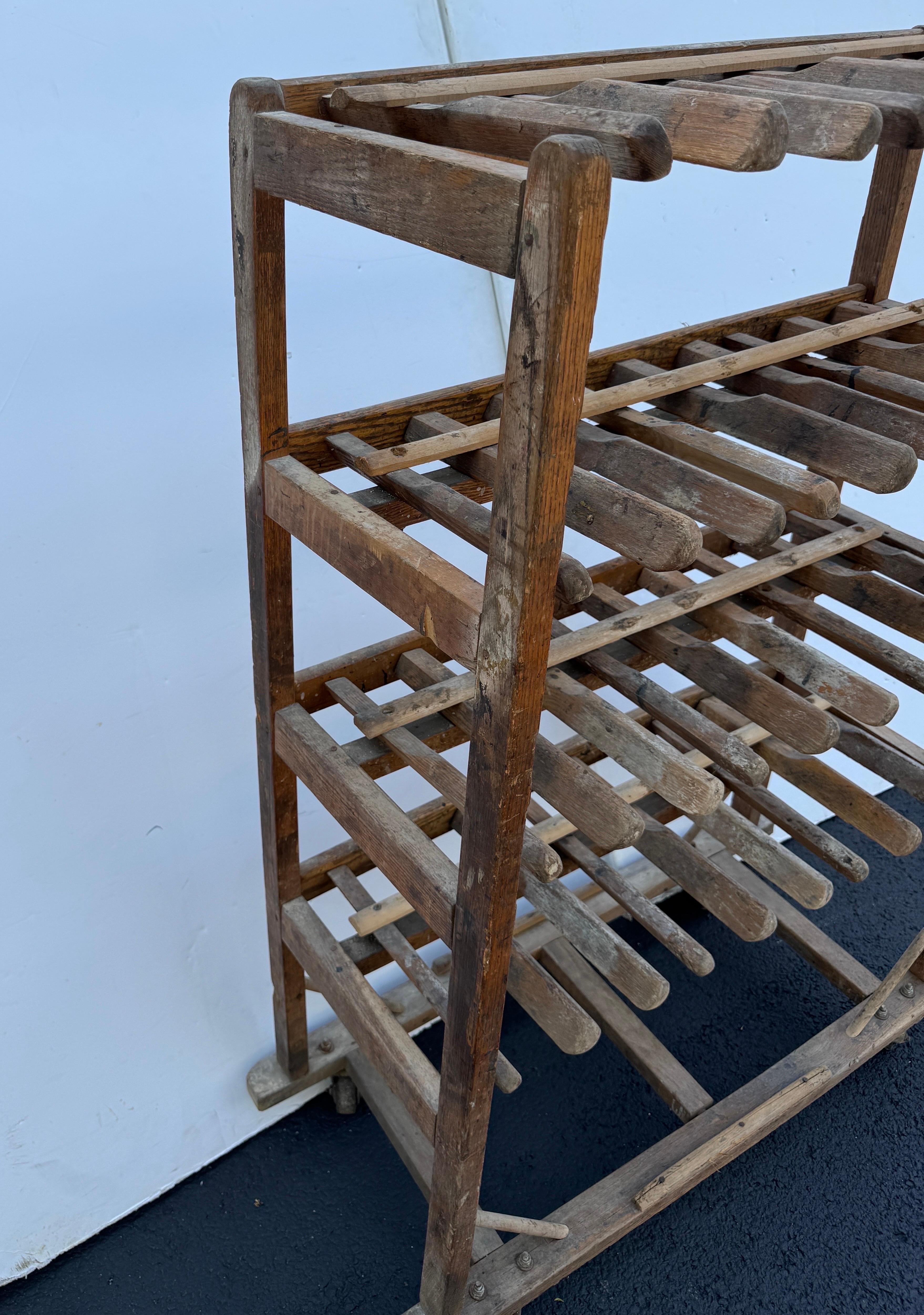 Carrello portascarpe francese in legno su ruote, anni '20 in vendita 11