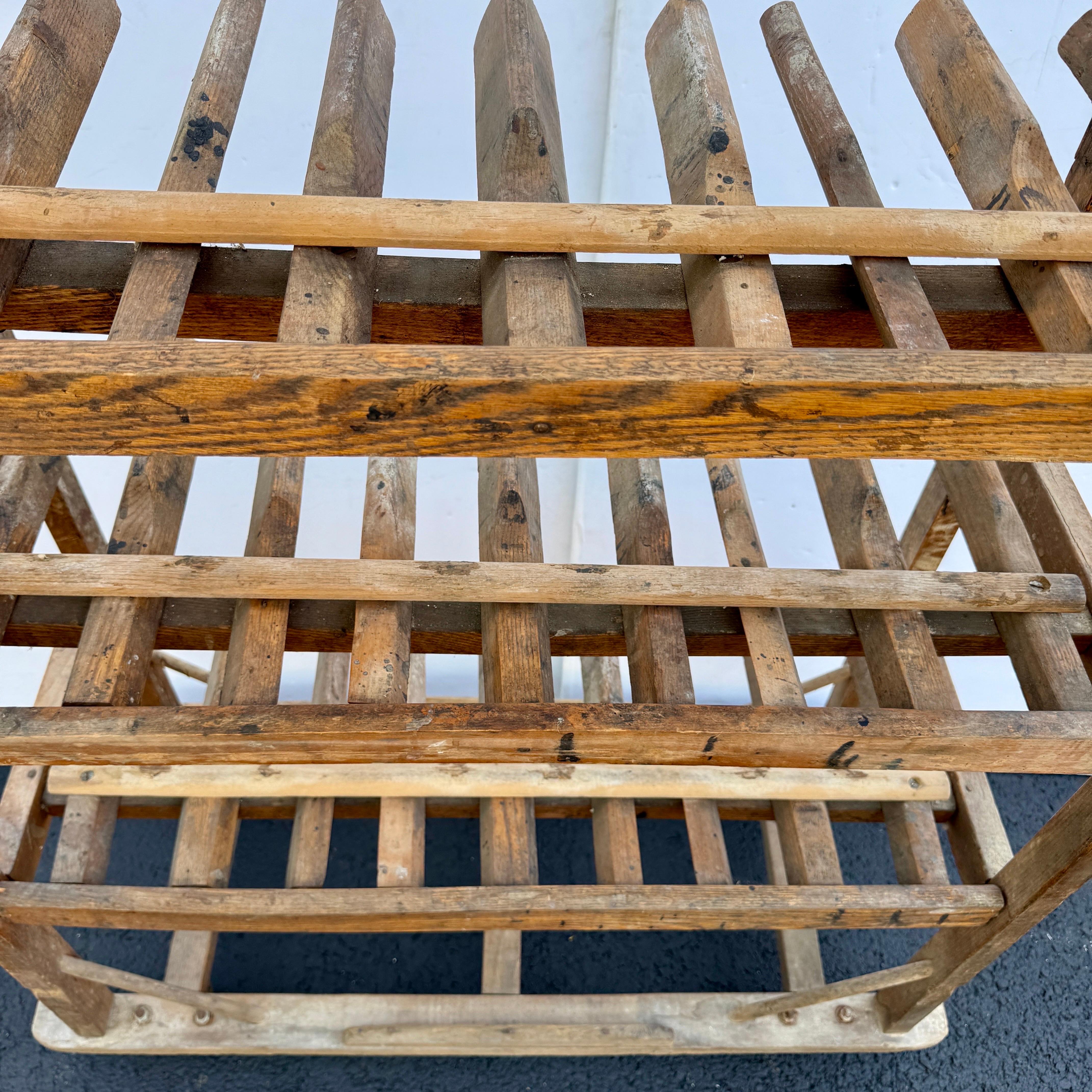 Carrello portascarpe francese in legno su ruote, anni '20 In condizioni buone in vendita a Haddonfield, NJ