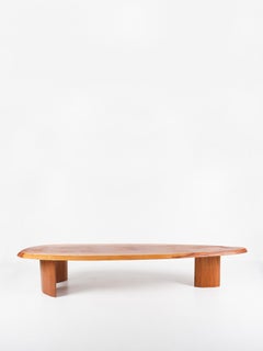 Table basse de style Charlotte Perriand, en bois, design français, vers 1960