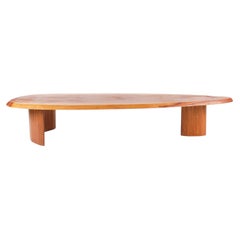 Table basse de style Charlotte Perriand, en bois, design français, vers 1960