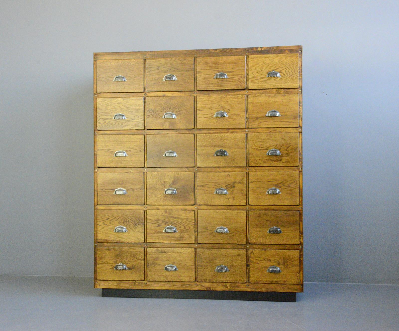 French Workshop Drawers, Circa 1930s For Sale 4