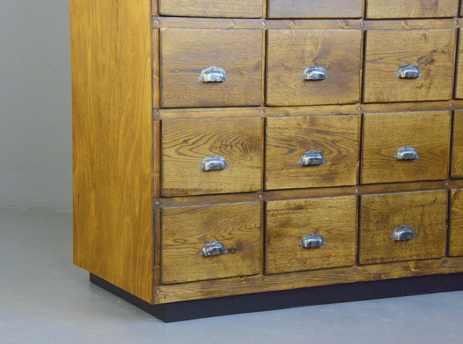 French Workshop Drawers, Circa 1930s In Good Condition For Sale In Gloucester, GB