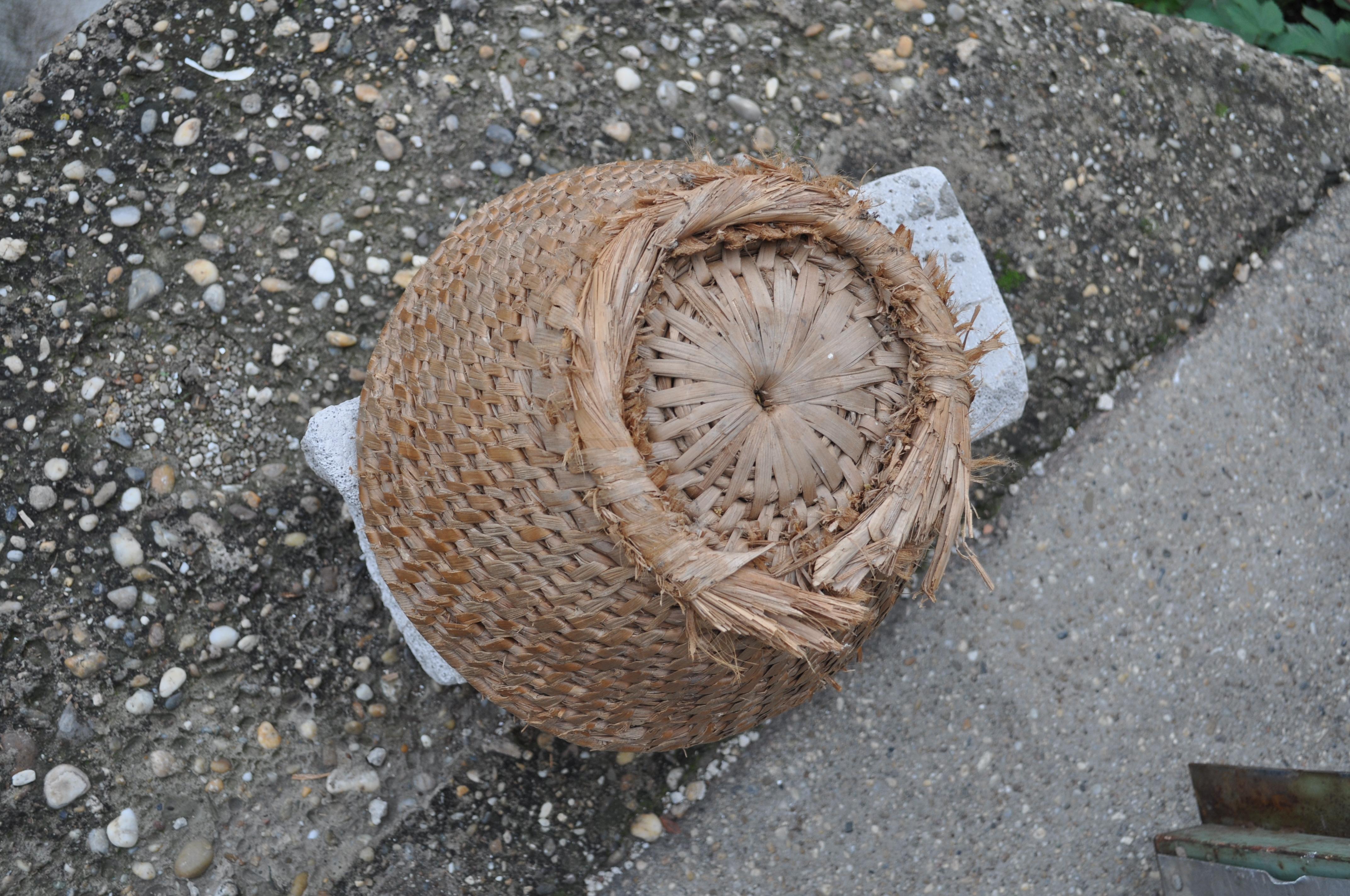 Country French Woven Round Basket For Sale