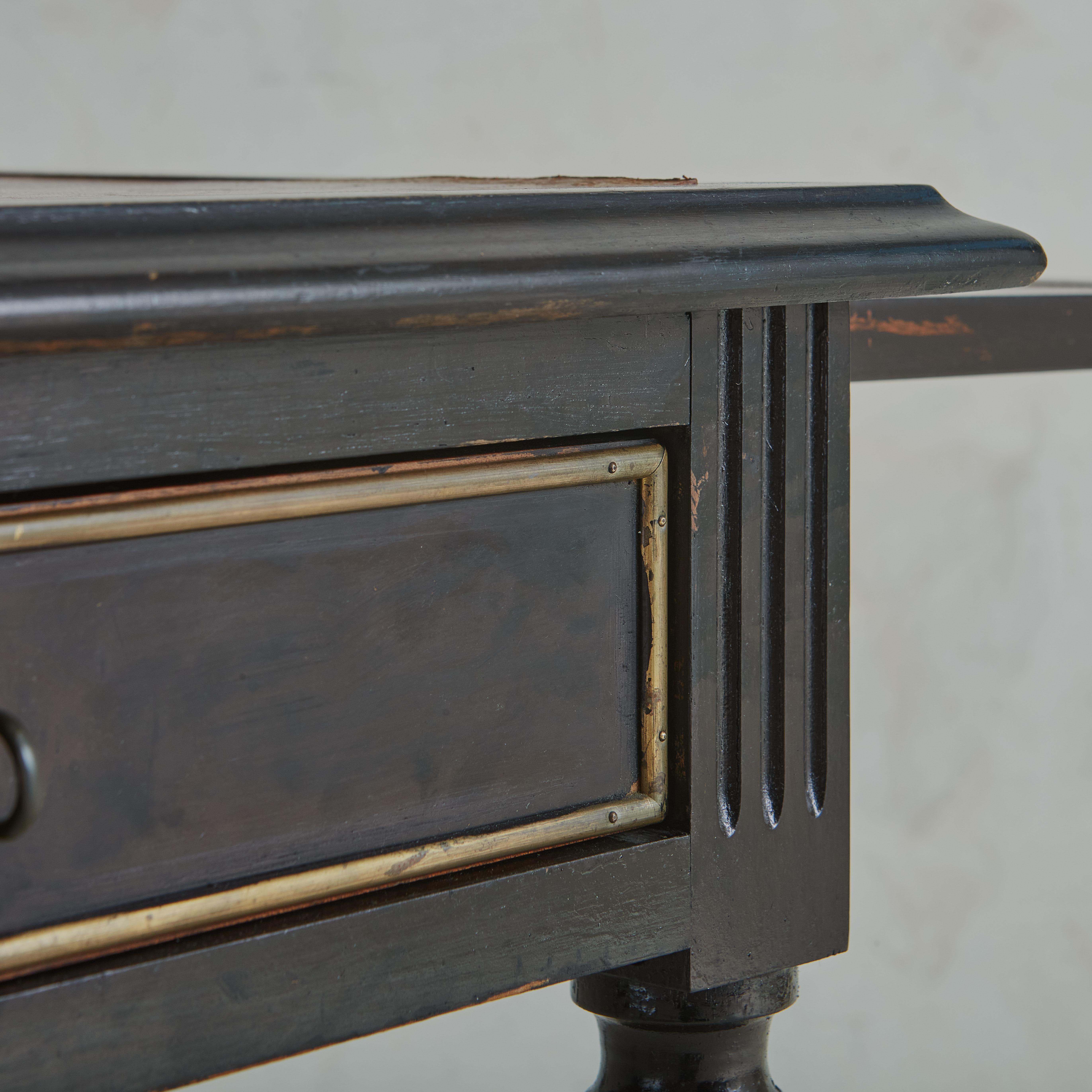 French Writing Desk with Embossed Leather Top in the Style of Louis XVI For Sale 7