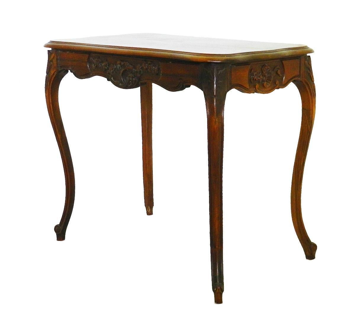French writing table Louis style side table carved walnut, circa 1920
Louis XV revival table.


 