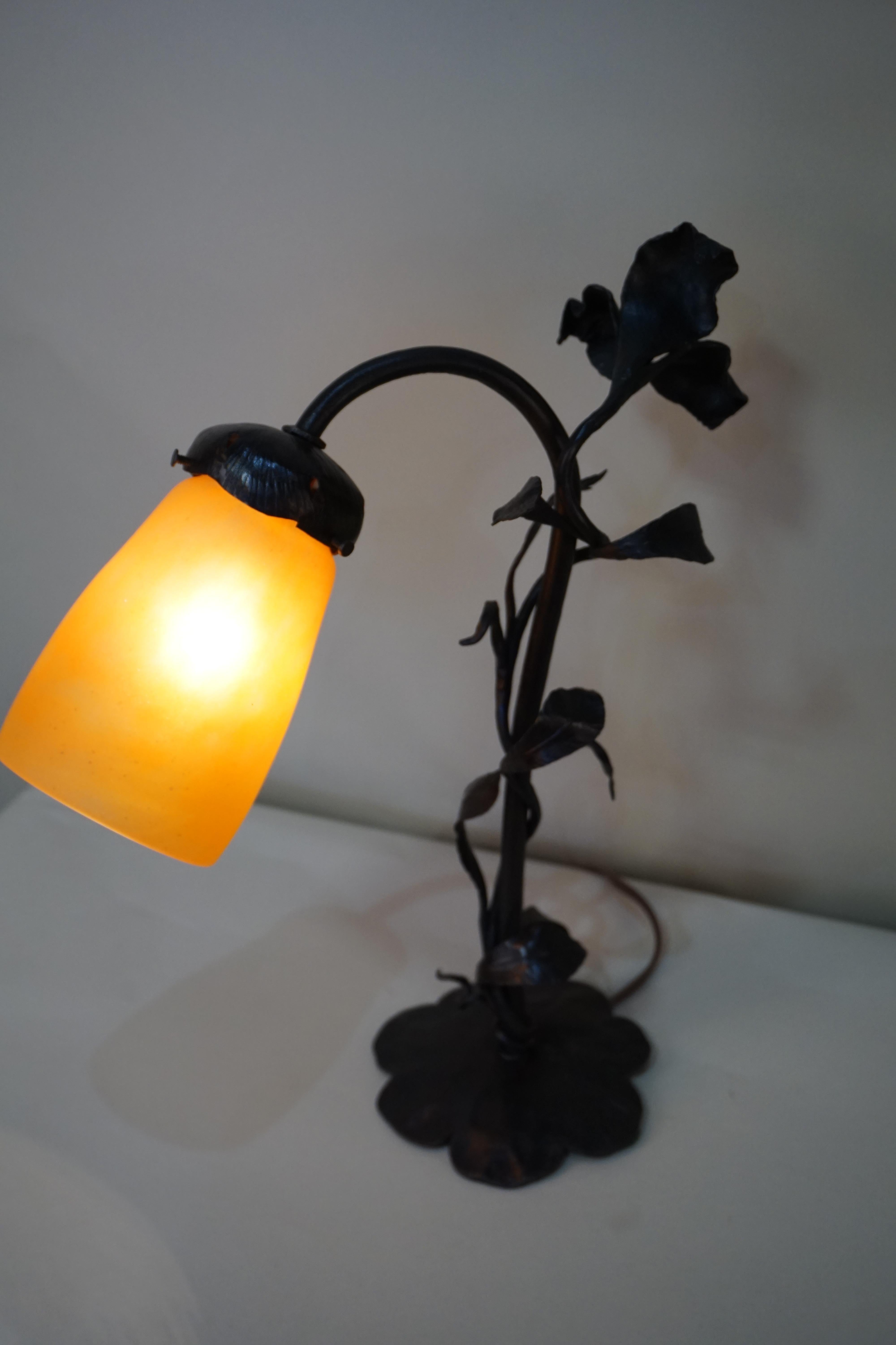 Early 20th Century French Wrought Iron and Art Glass Table Lamp