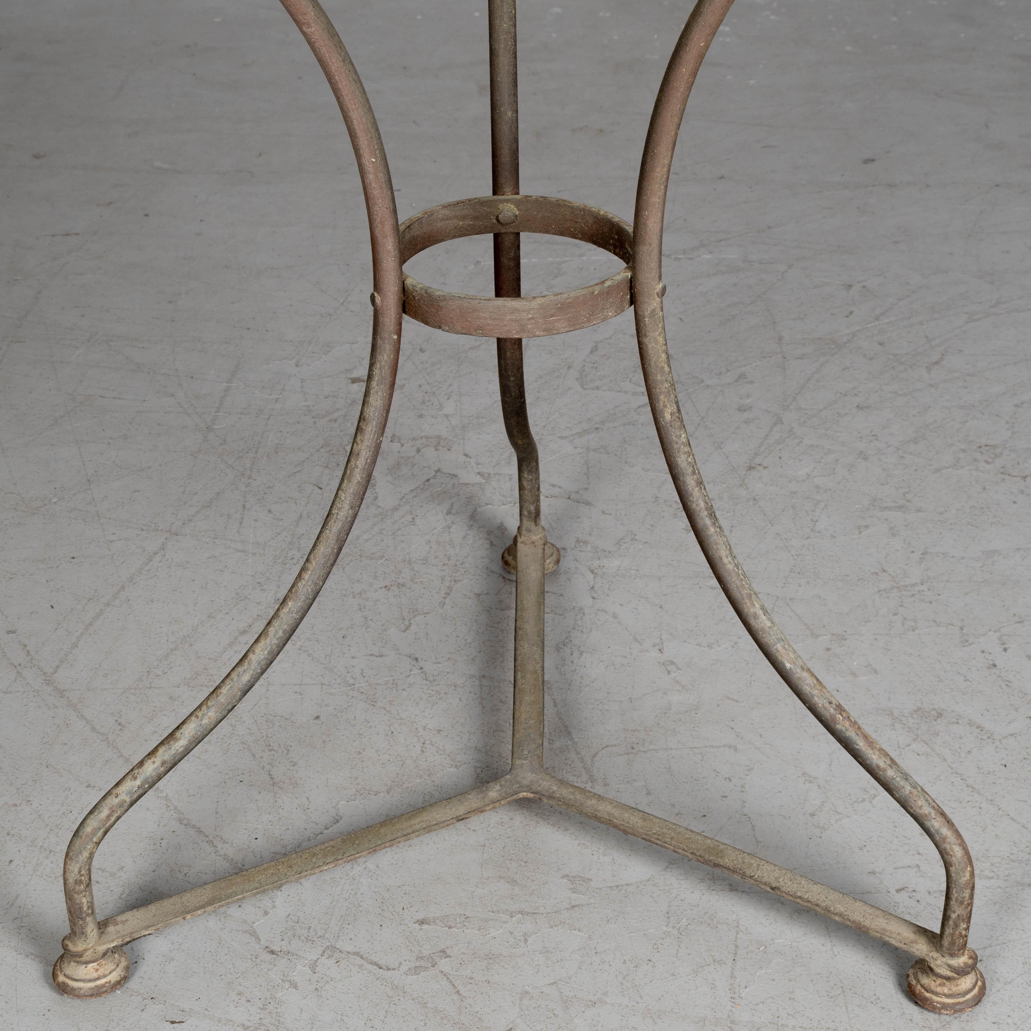 Table de bistrot en fer forgé en vente 2
