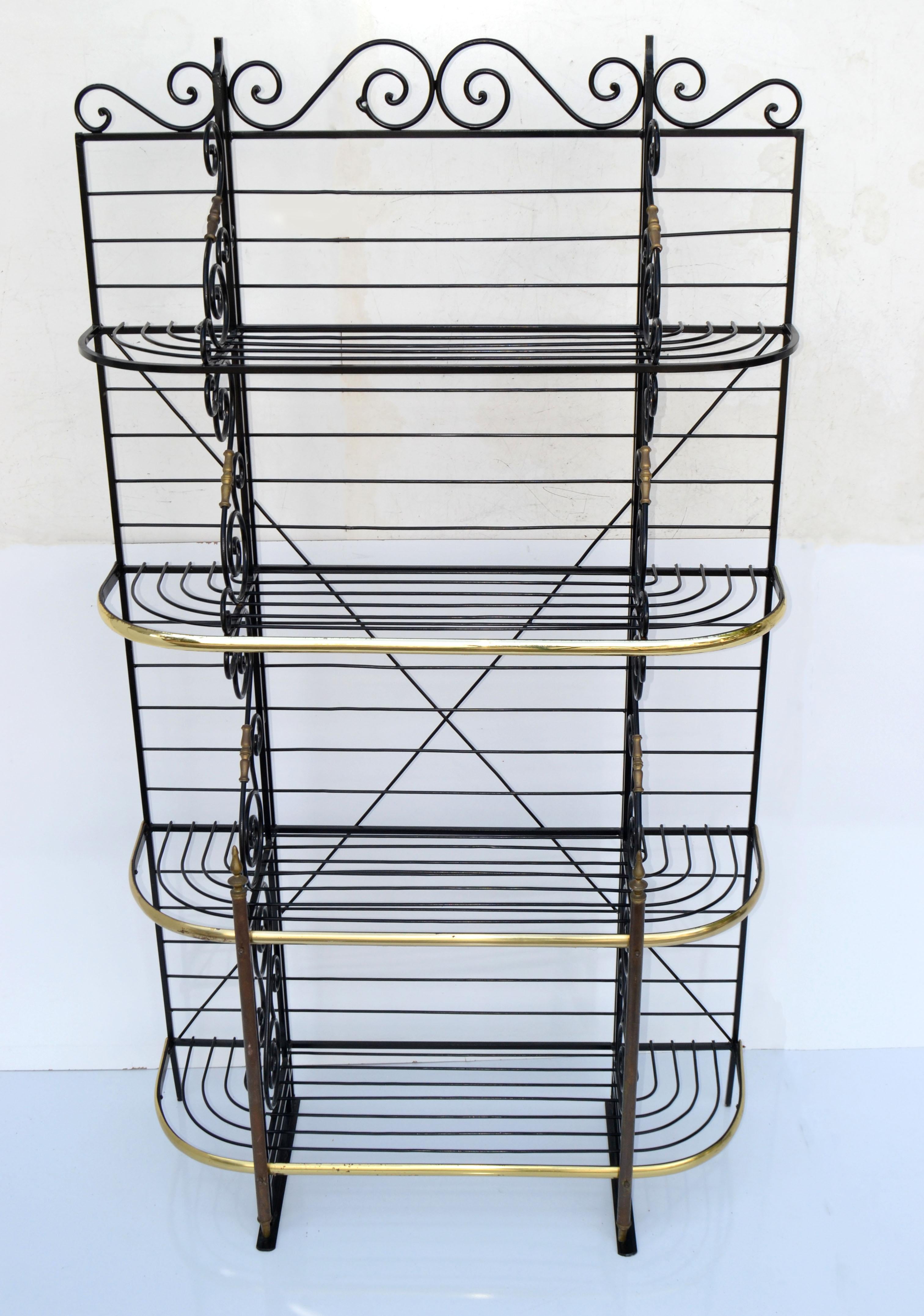 French Wrought Iron & Brass 4 Tier Bakery Shelf in Black & Gold Finish Etagere For Sale 5