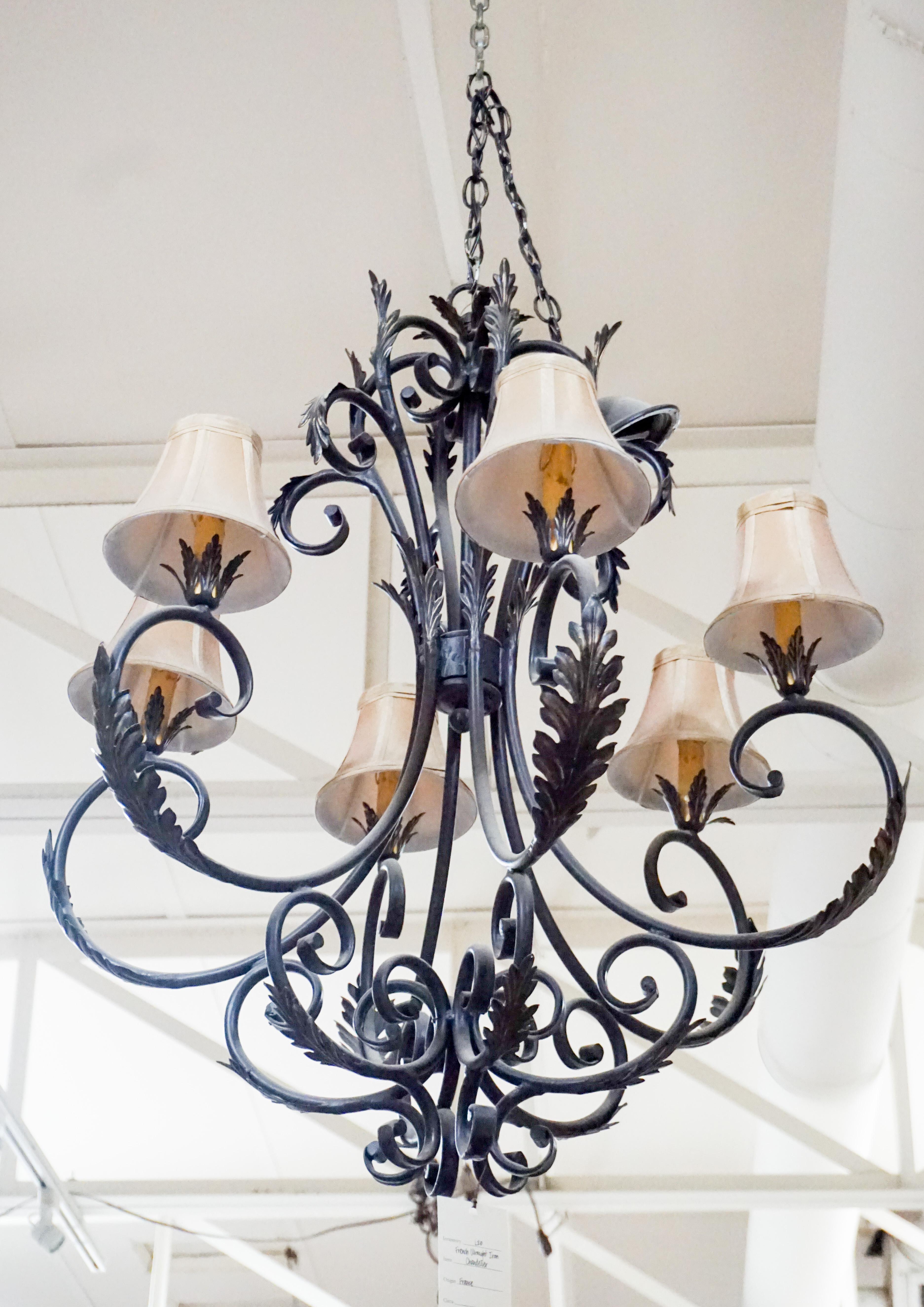 French Wrought Iron Chandelier In Good Condition For Sale In Dallas, TX