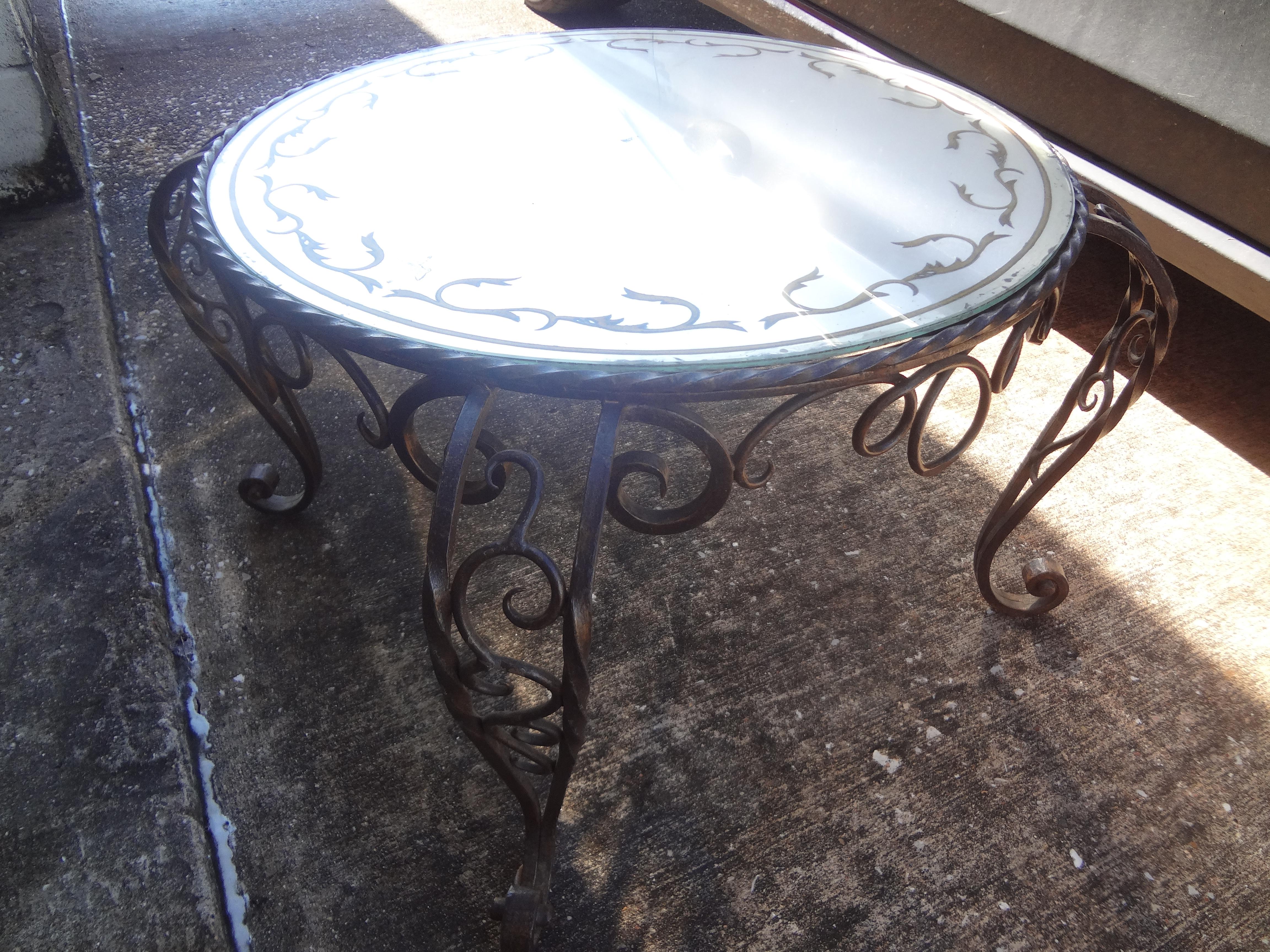 French Wrought Iron Cocktail Table with Églomisé Top For Sale 4