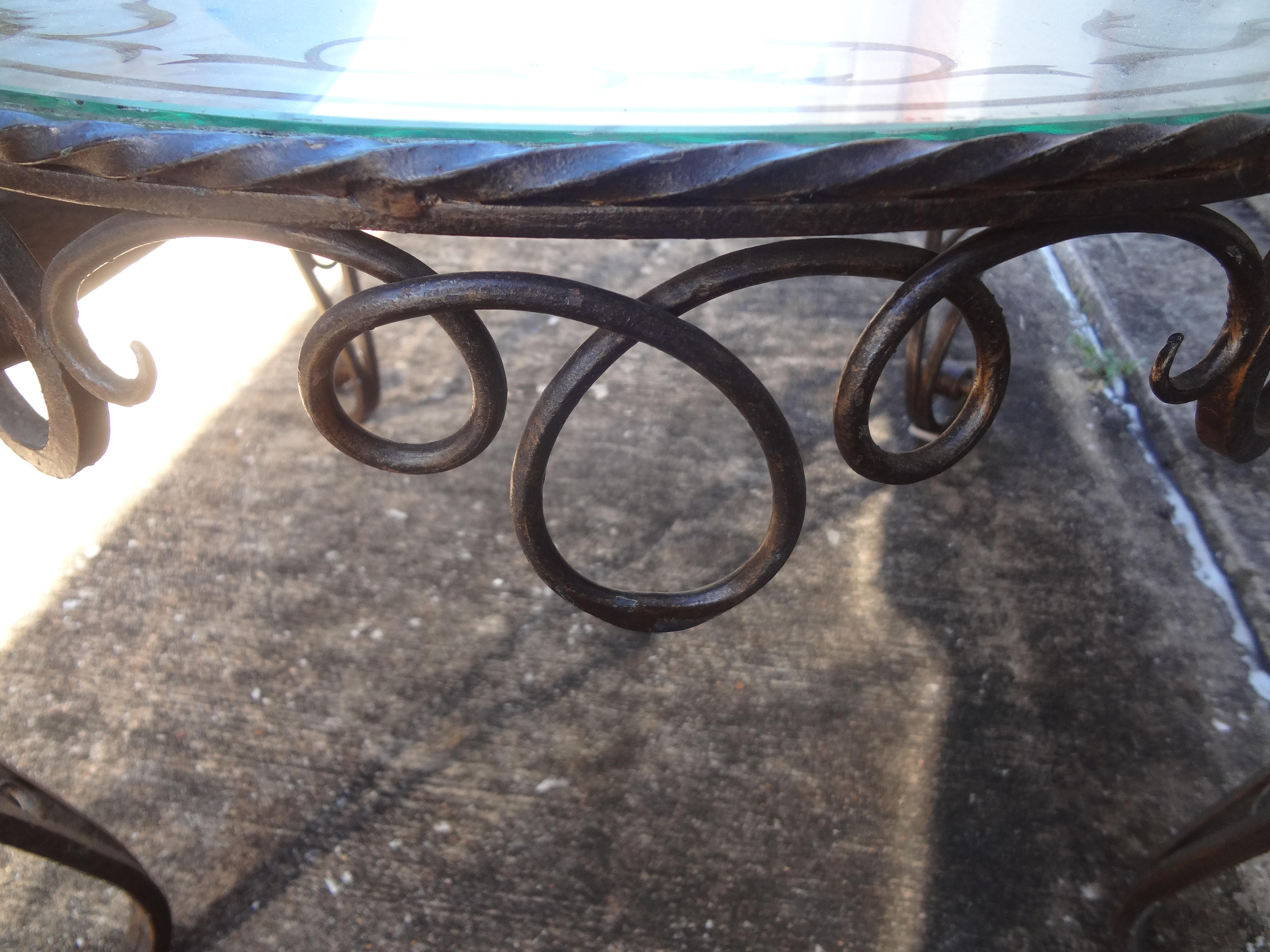 French Wrought Iron Cocktail Table with Églomisé Top Att. René Drouet In Good Condition For Sale In Houston, TX