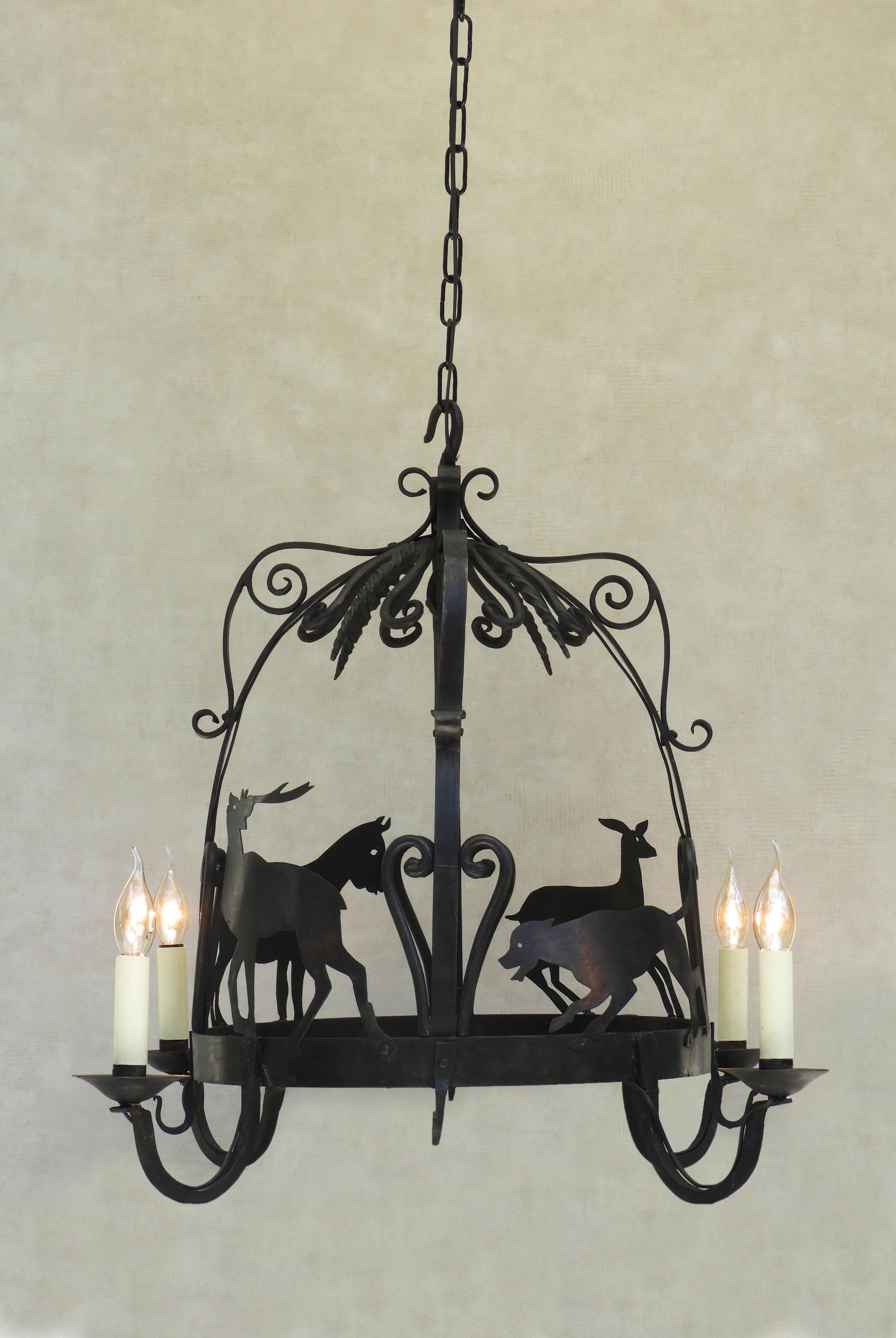 lampadari in ferro battuto stile antico