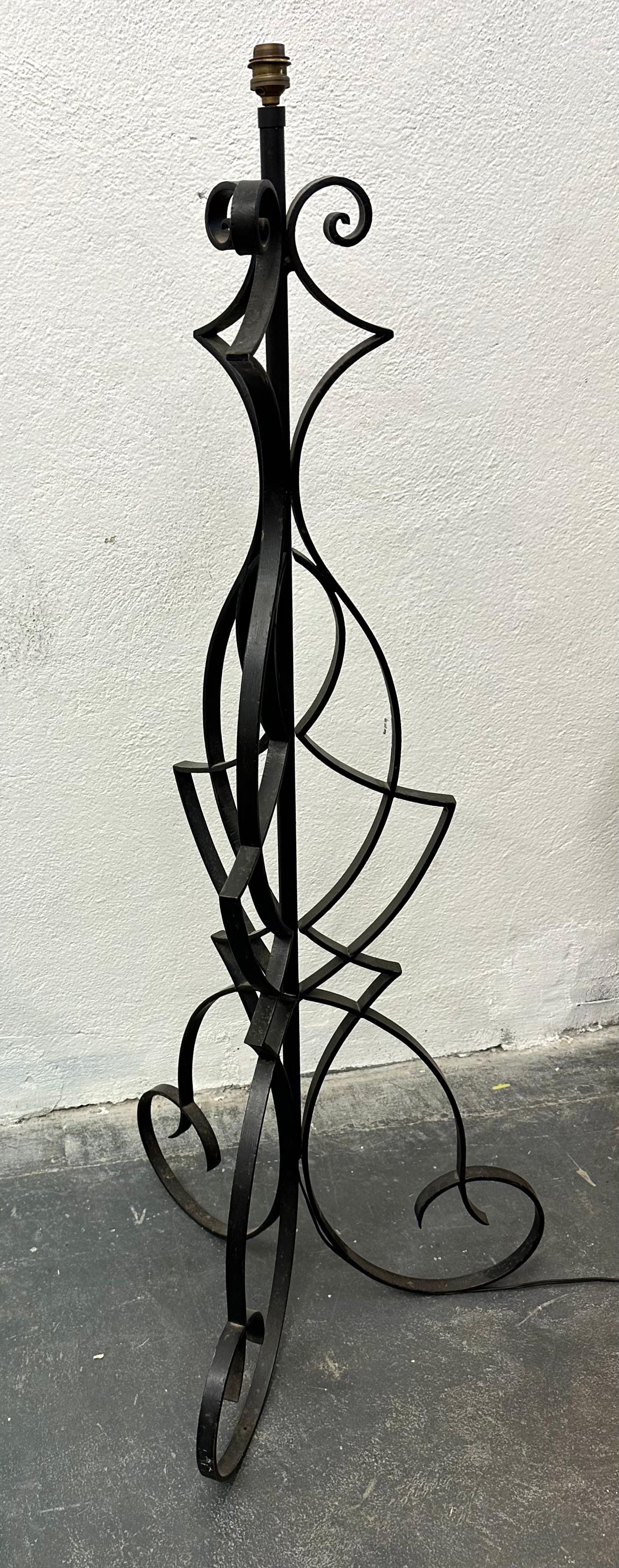 Mid-Century Modern French Wrought Iron Floor Lamp, after Poillerat For Sale