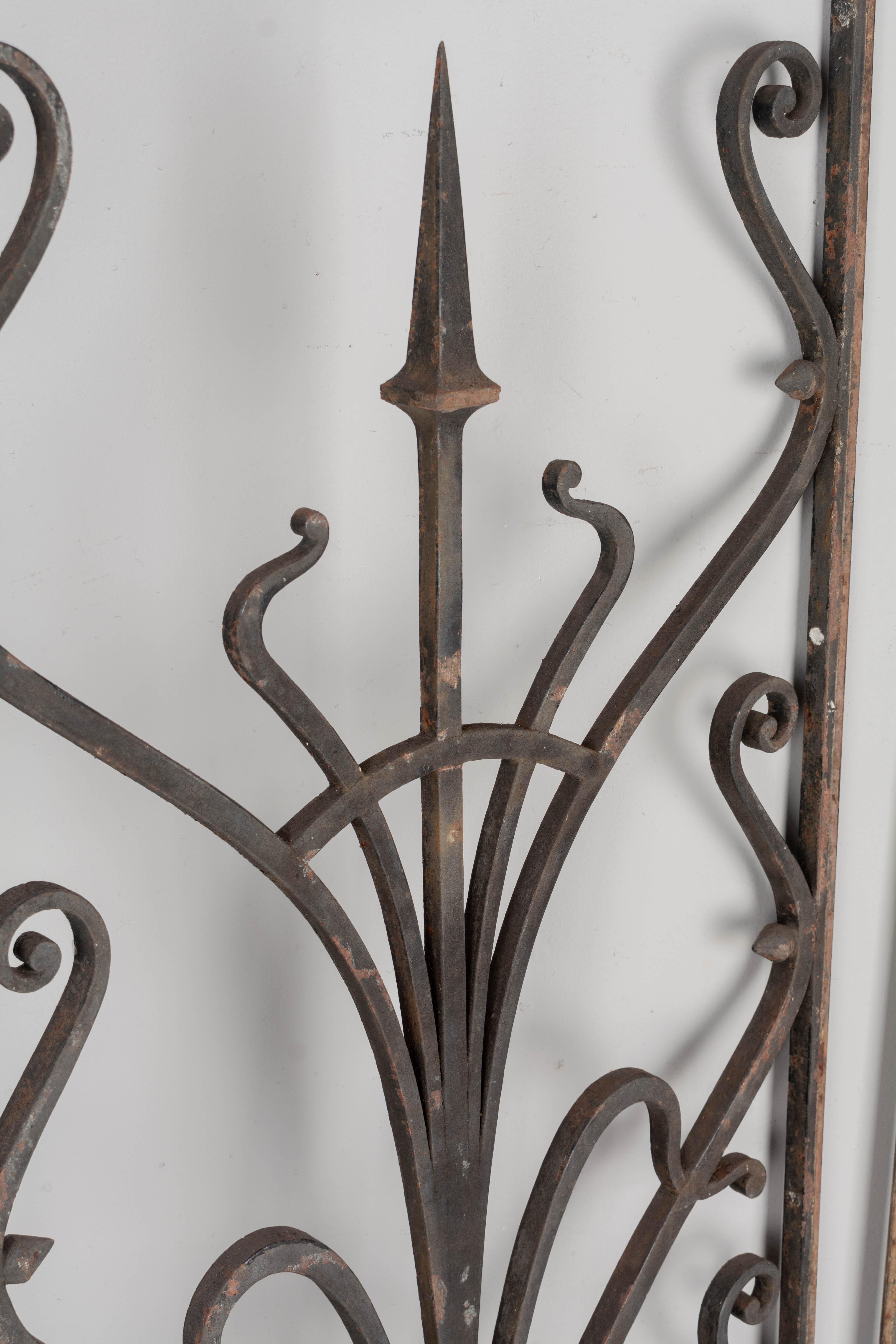 French Wrought Iron Garden Gate Grille Pair In Good Condition For Sale In Winter Park, FL