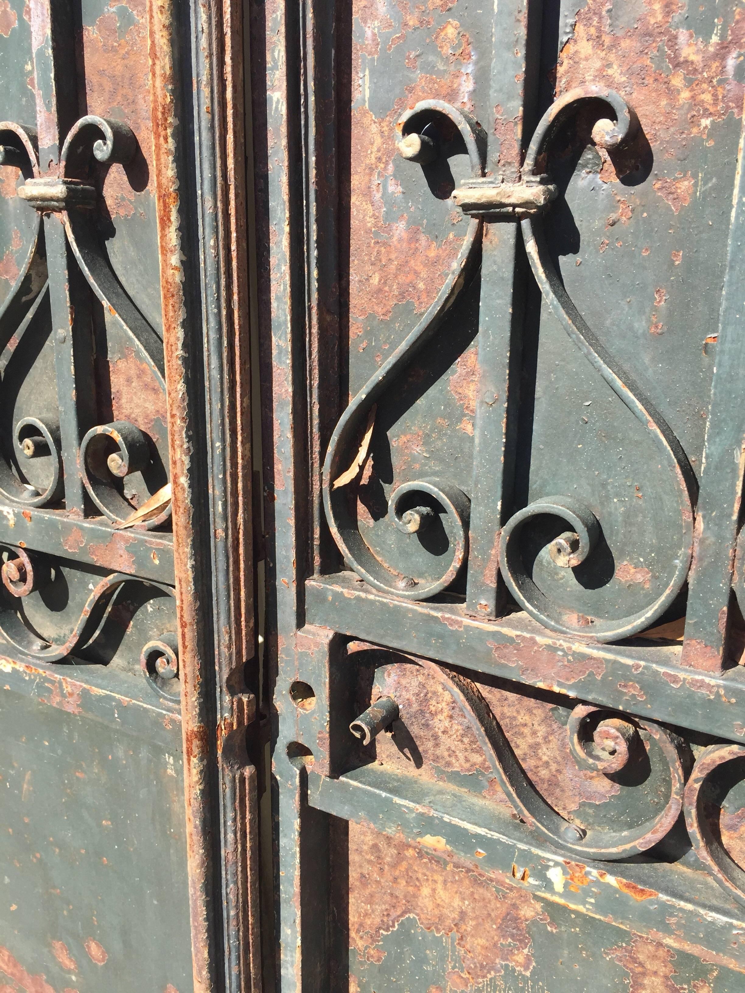 French Wrought Iron Gate In Good Condition In Fairhope, AL