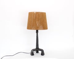Lampe de bureau française en fer forgé ou fer battu forgé à la main du milieu du siècle dernier