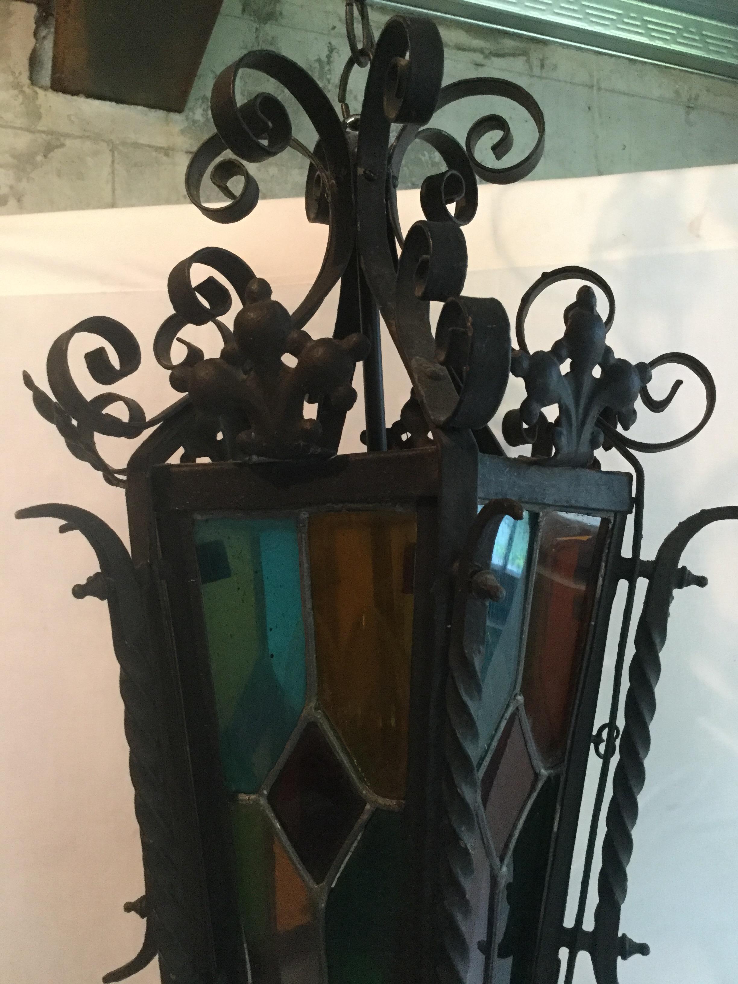French Wrought Iron and Stained-Glass Chandelier For Sale 1