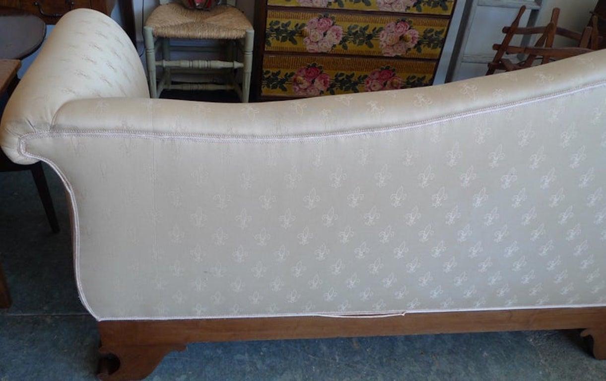 French xix Empire Walnut Chaise Lounge Reupholstered with Vintage Fabric 13