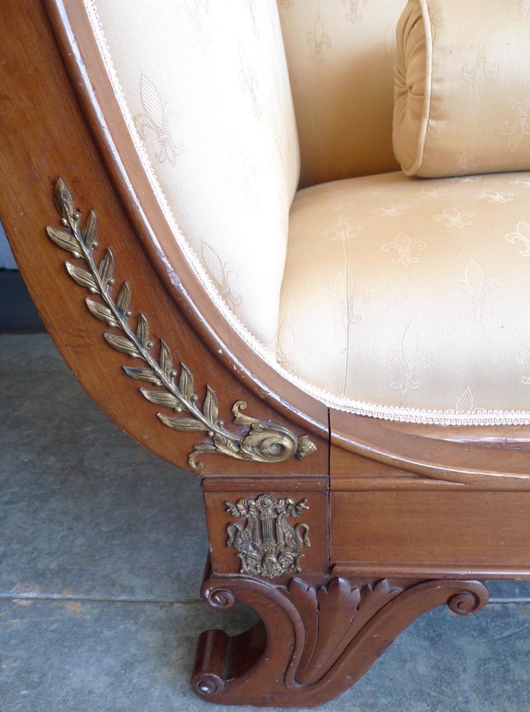 French xix Empire Walnut Chaise Lounge Reupholstered with Vintage