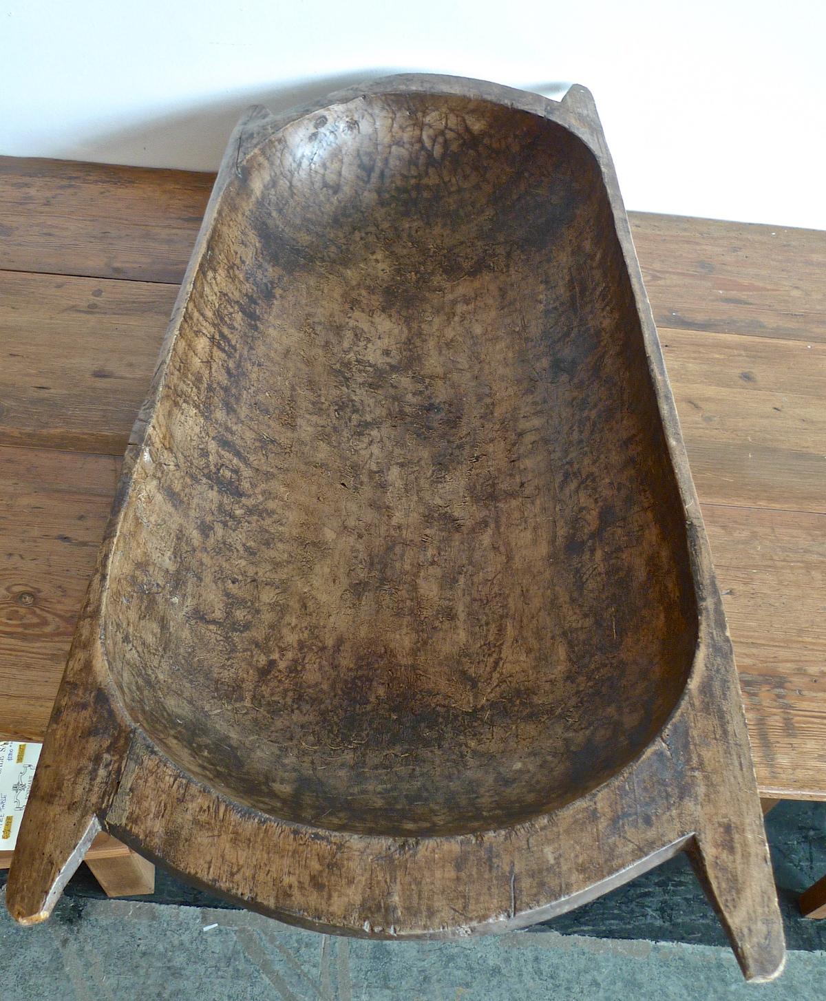 French 19th Century Large Stained Walnut Serving Platter In Distressed Condition In Santa Monica, CA