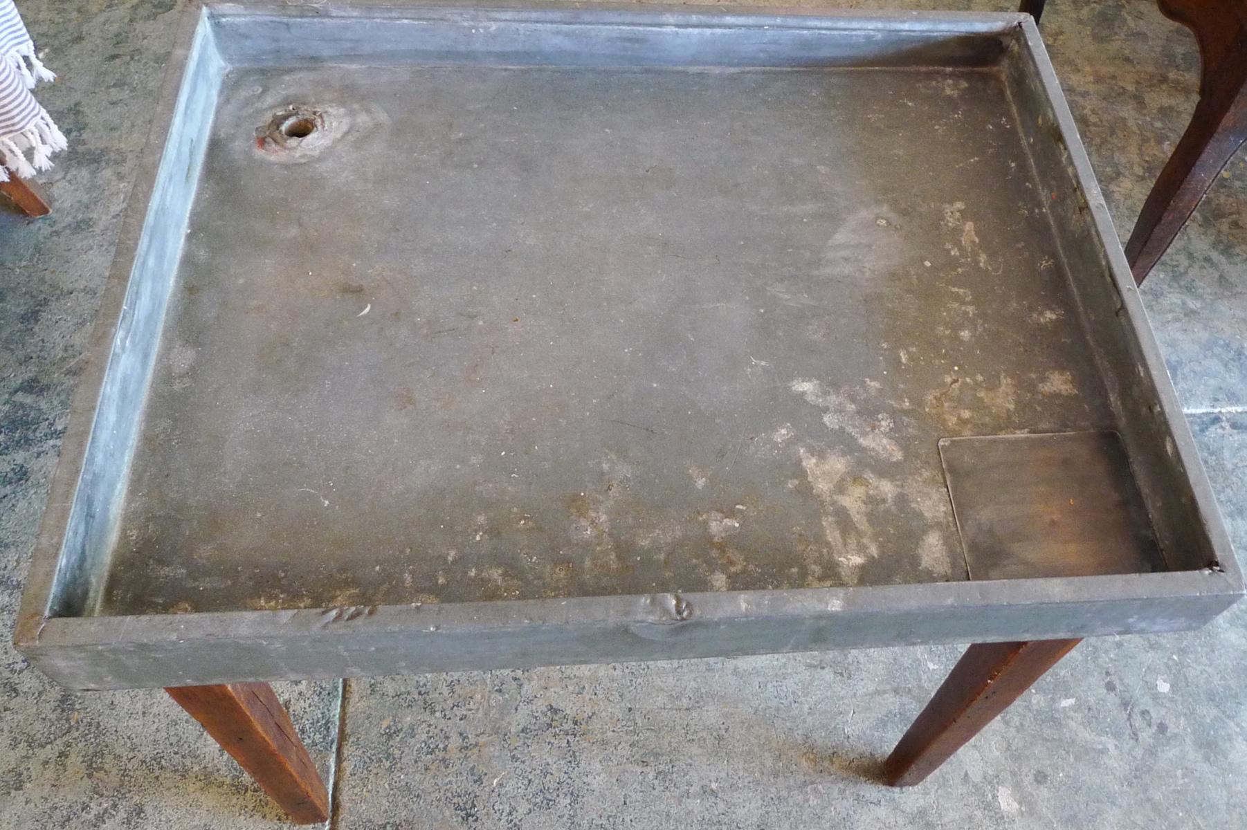 French 19th Century Zinc Top Flower Potting Table with One Corner Drainage Hole 4
