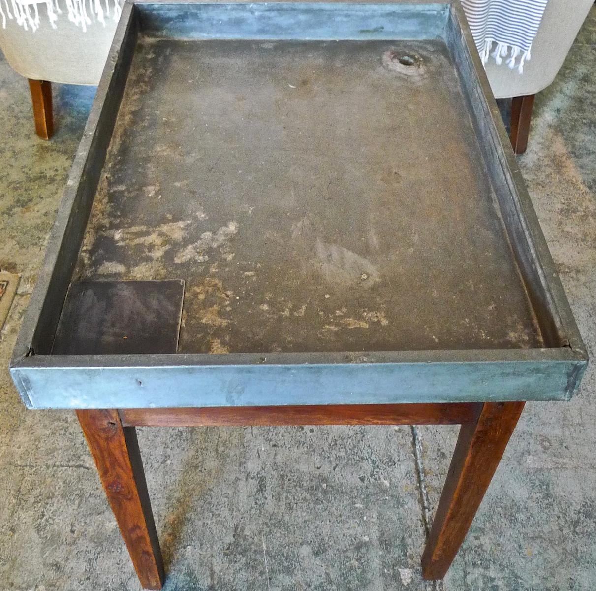 French 19th Century Zinc Top Flower Potting Table with One Corner Drainage Hole 2