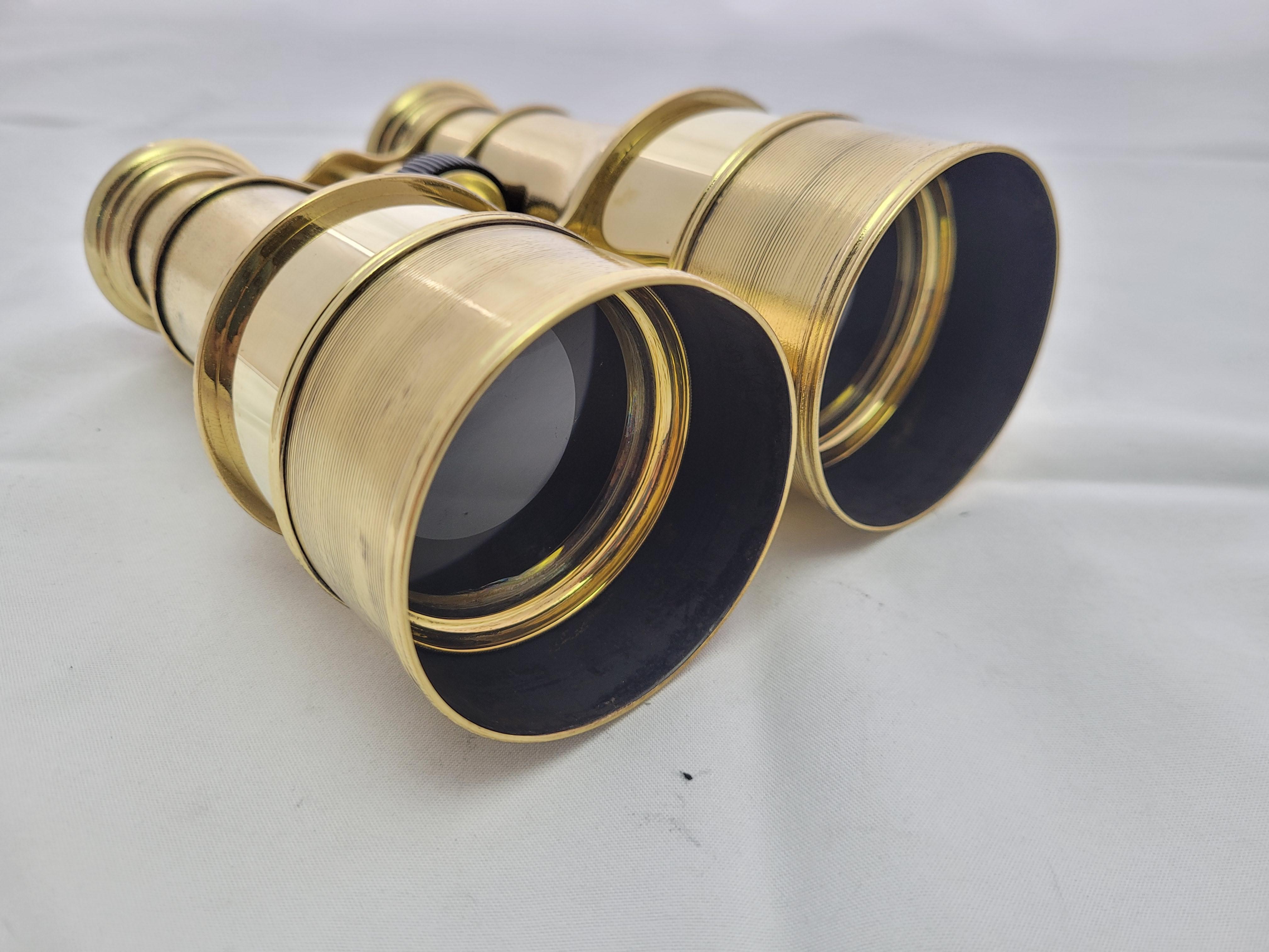 French Yachting Binoculars by Lemaire Fabt. Paris For Sale 3