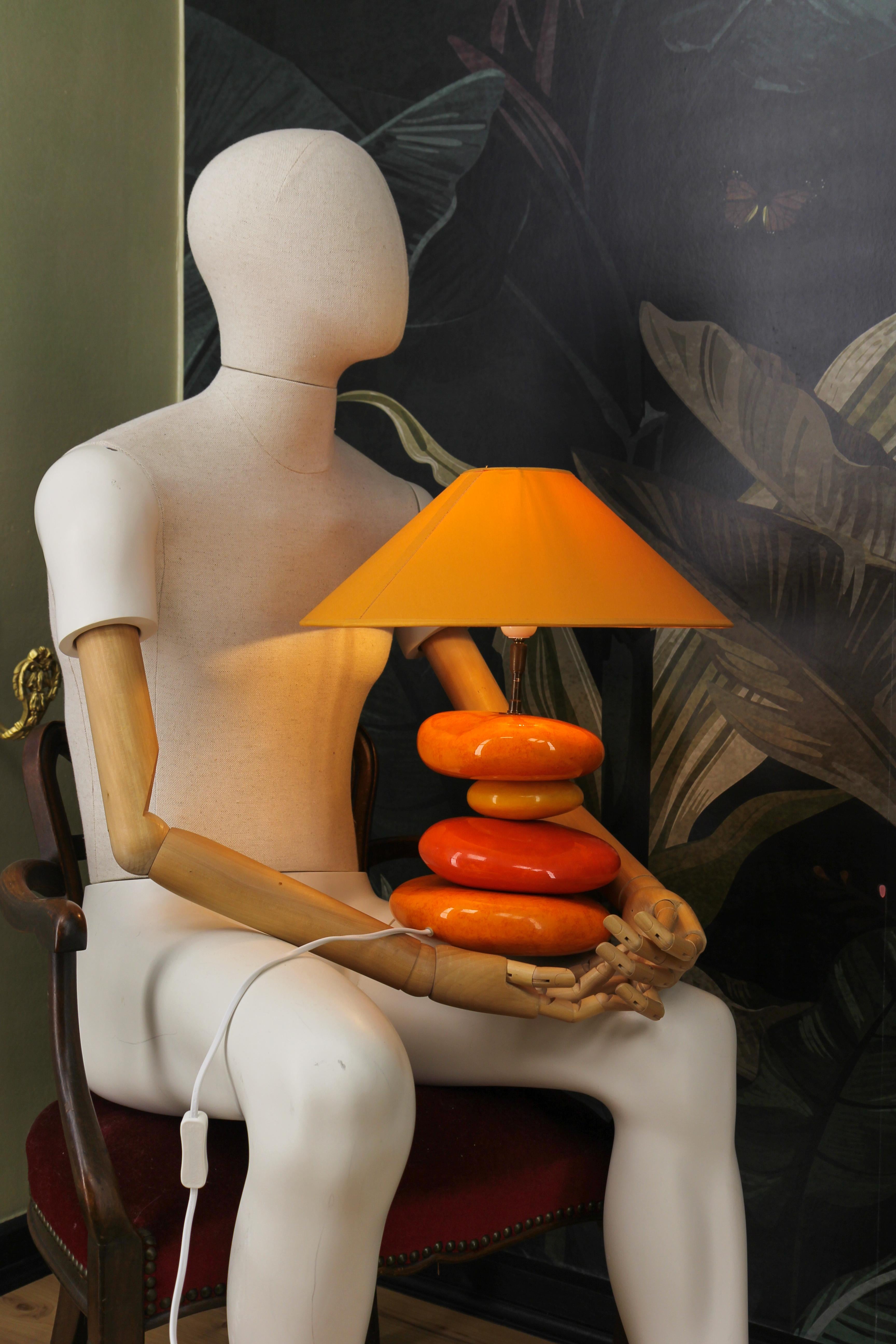 Französische Keramik-Tischlampe von François Châtain, gelb und orange glasiert im Angebot 2