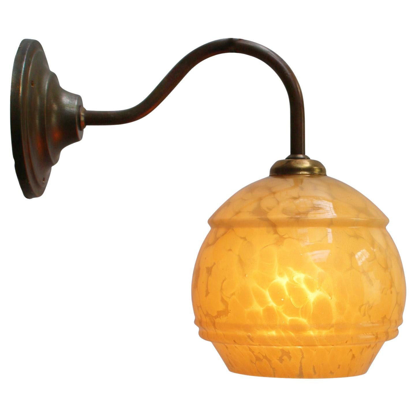 Appliques en laiton, verre Clichy, jaune, français