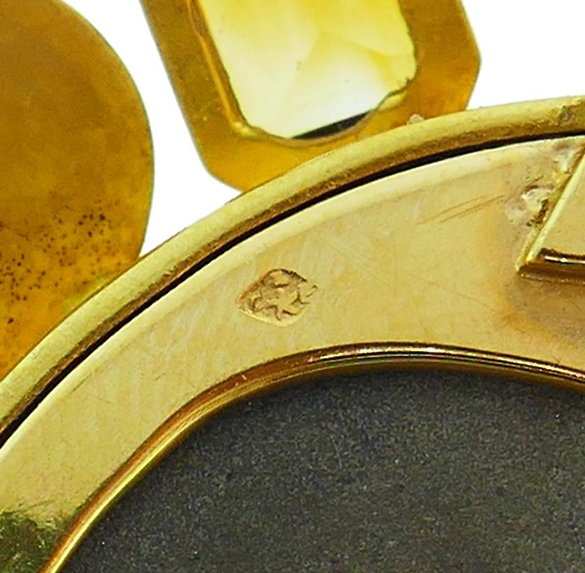 Broche pendentif en or jaune et grenat Ammolite de Christine Escher Clip broche française en vente 2
