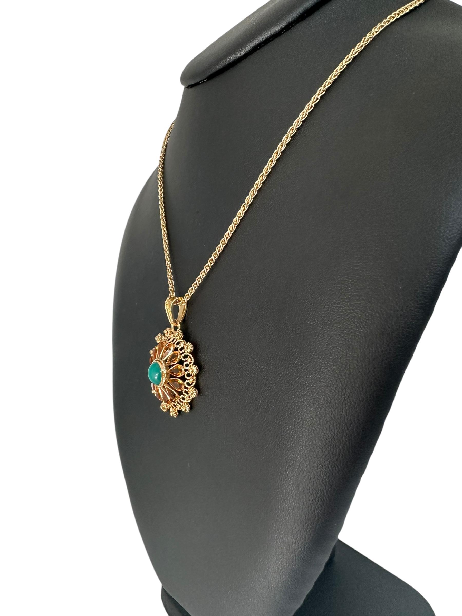 Artisan Pendentif français en or jaune avec citrines et chrysoprase en vente