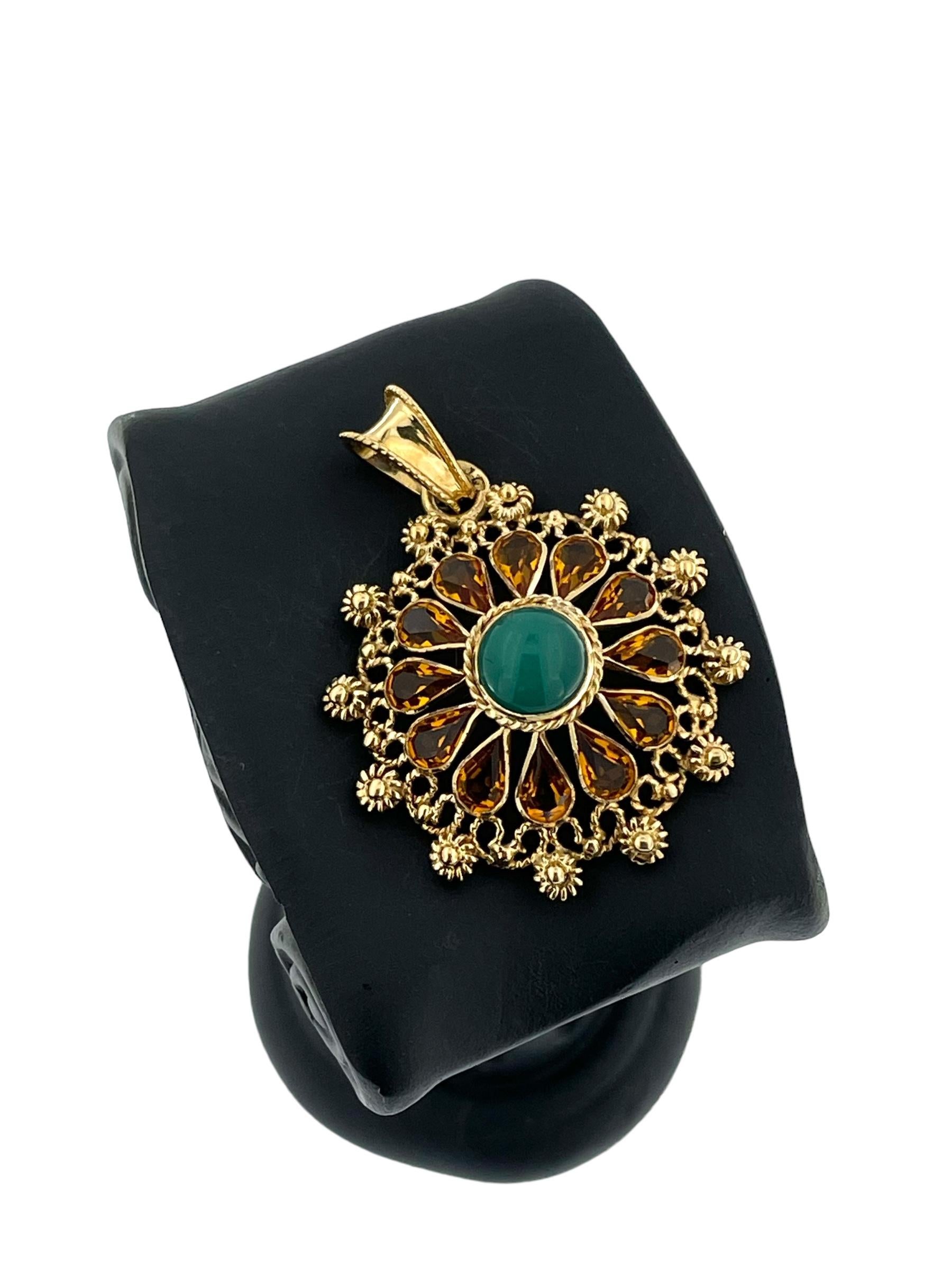 Taille mixte Pendentif français en or jaune avec citrines et chrysoprase en vente