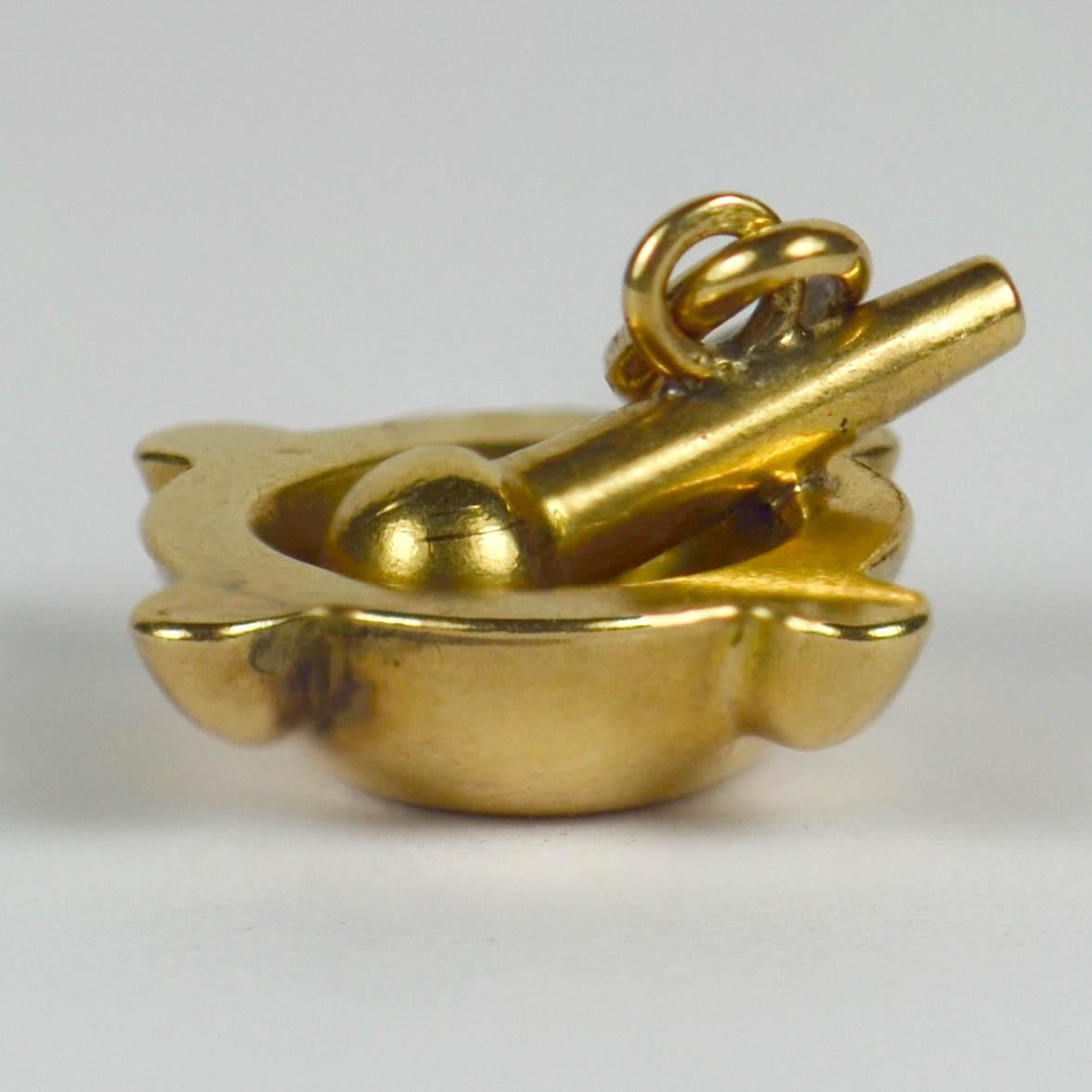 French Yellow Gold Pestle Mortar Charm Pendant In Good Condition In London, GB