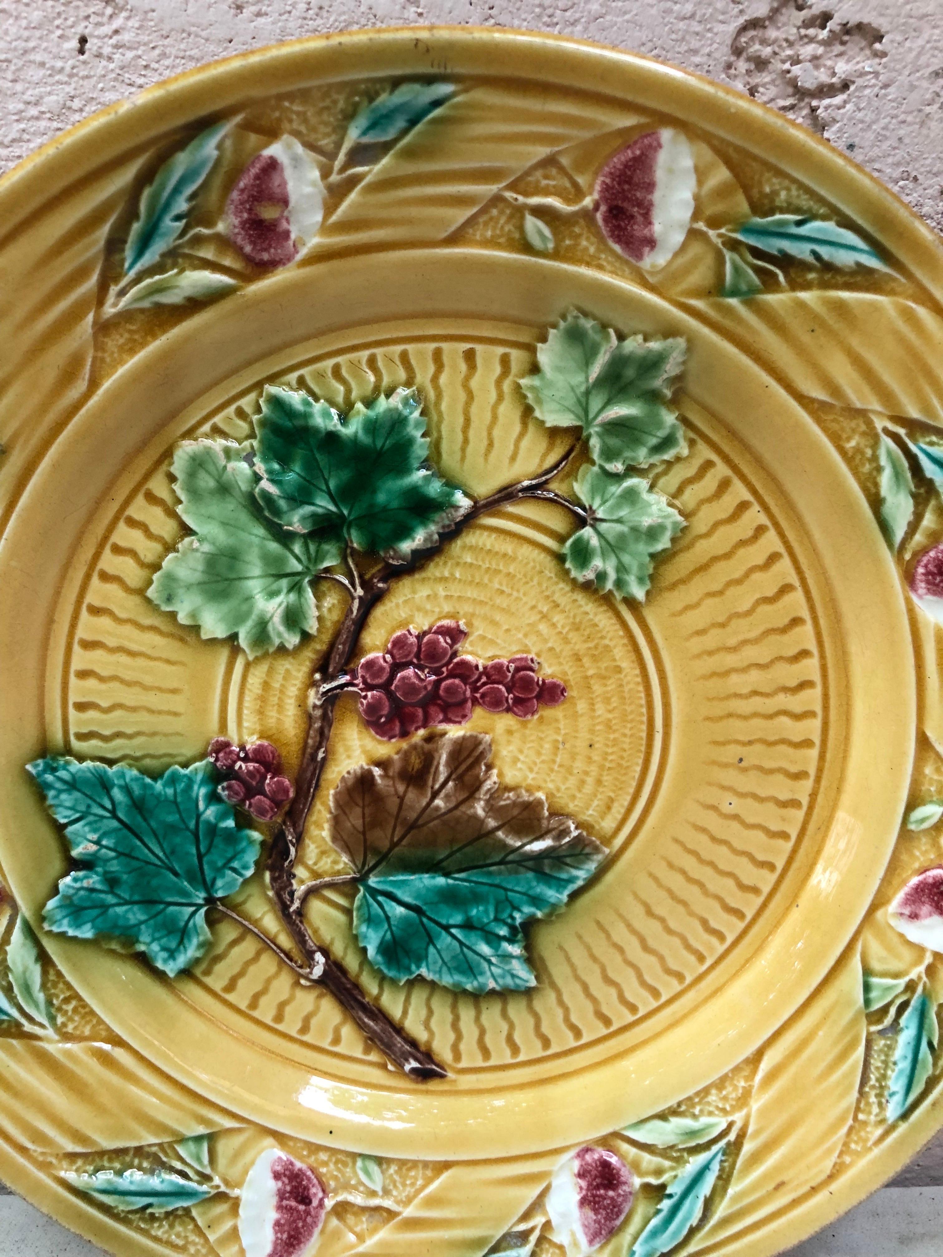 Rustic French Yellow Majolica Grape & Flowers Plate Luneville, circa 1880 For Sale