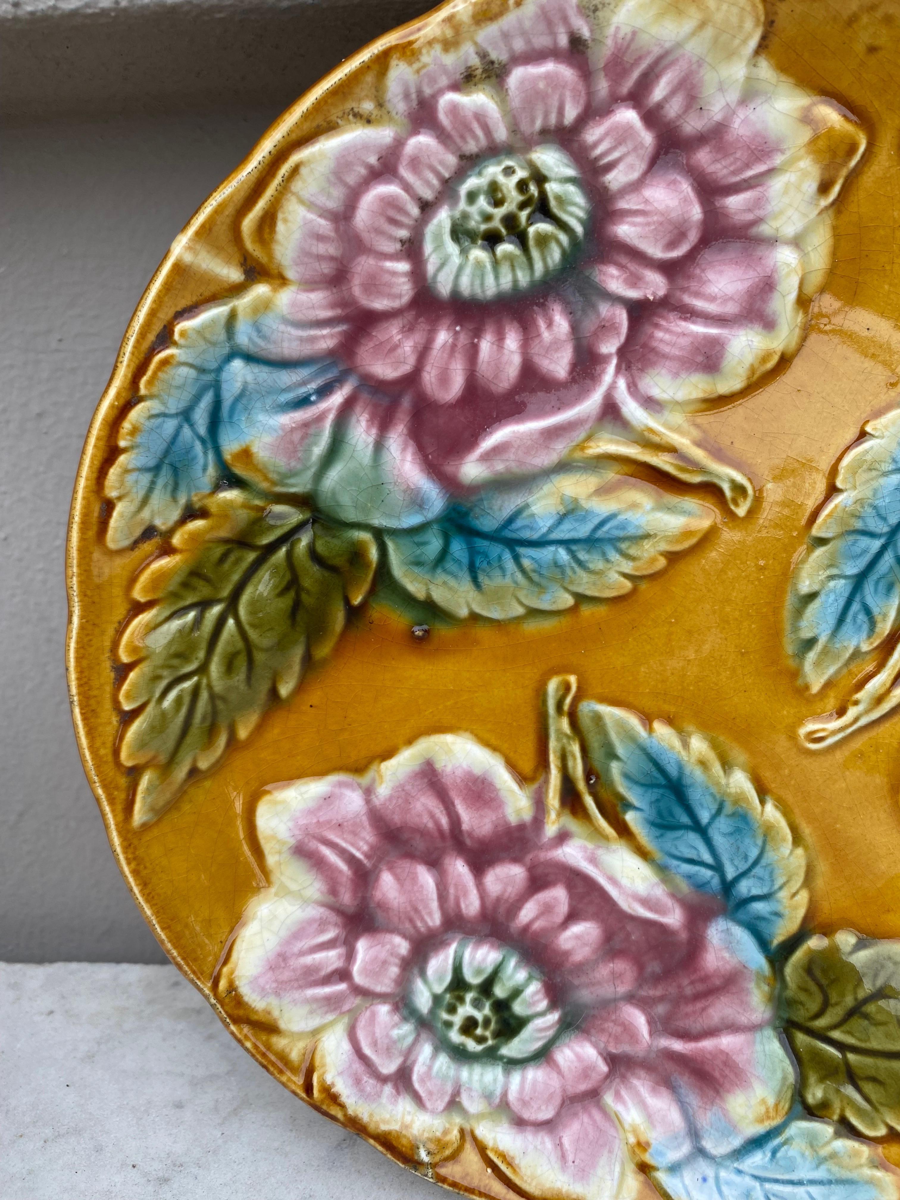 Art Nouveau French Yellow Majolica Red Flowers Plate, circa 1890