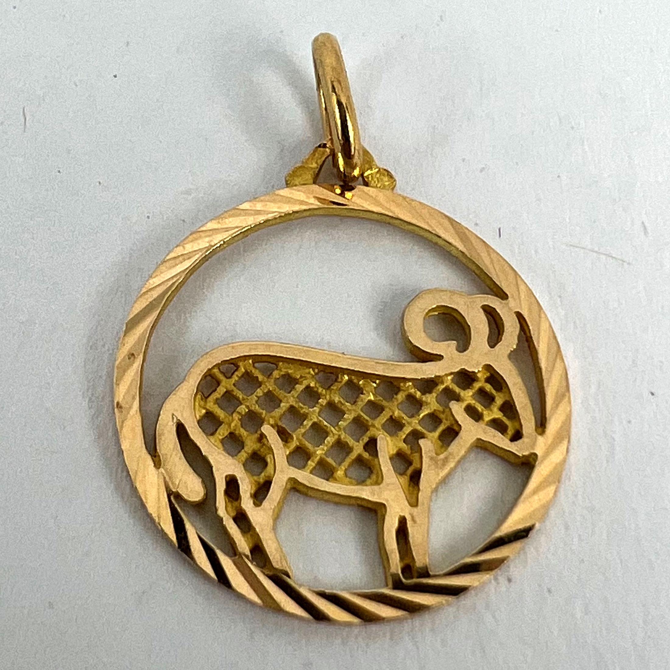 Pendentif à breloques en or jaune 18 carats Capricorne signe astrologique du Zodiac français en vente 8