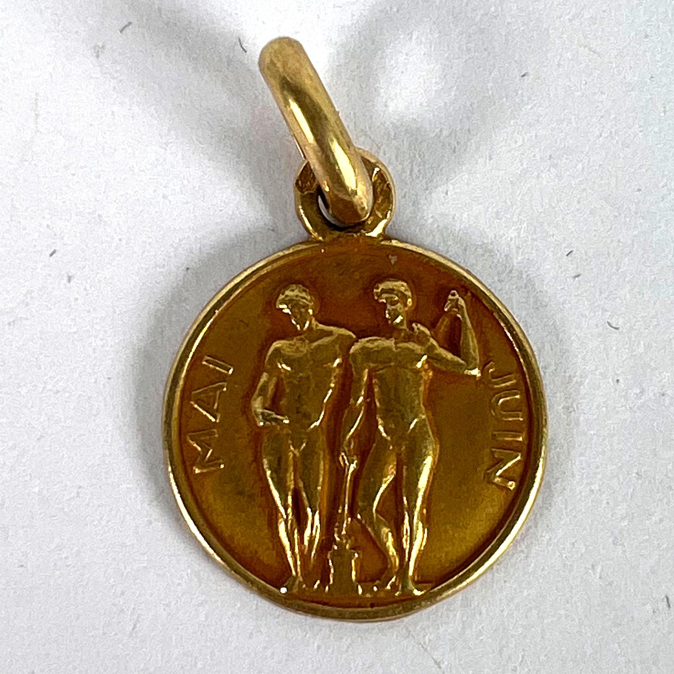 French Zodiac Gemini Starsign 18K Yellow Gold Charm Pendant For Sale 7