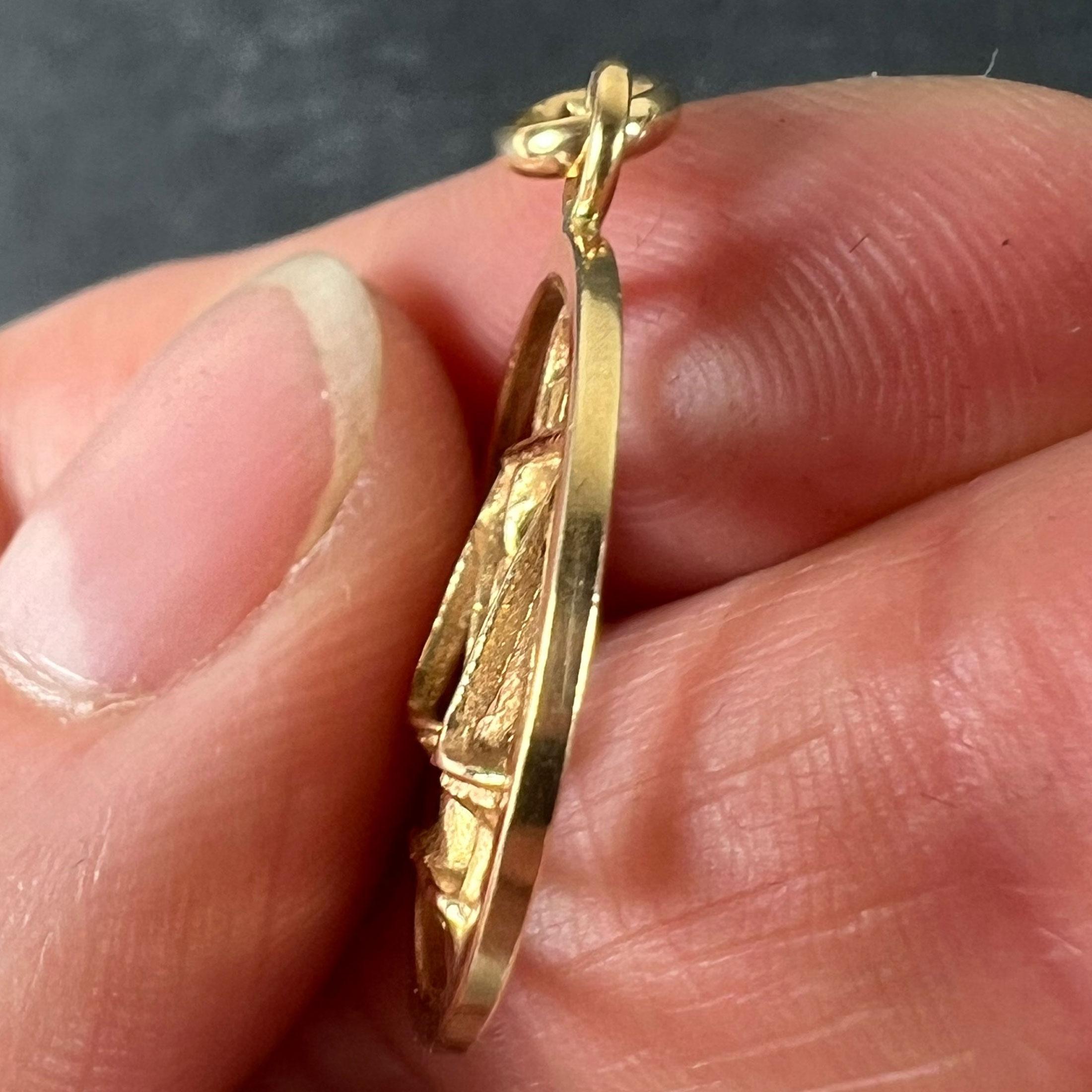 Ciondolo Charm in oro giallo 18 carati con segno zodiacale francese della Bilancia in vendita 3