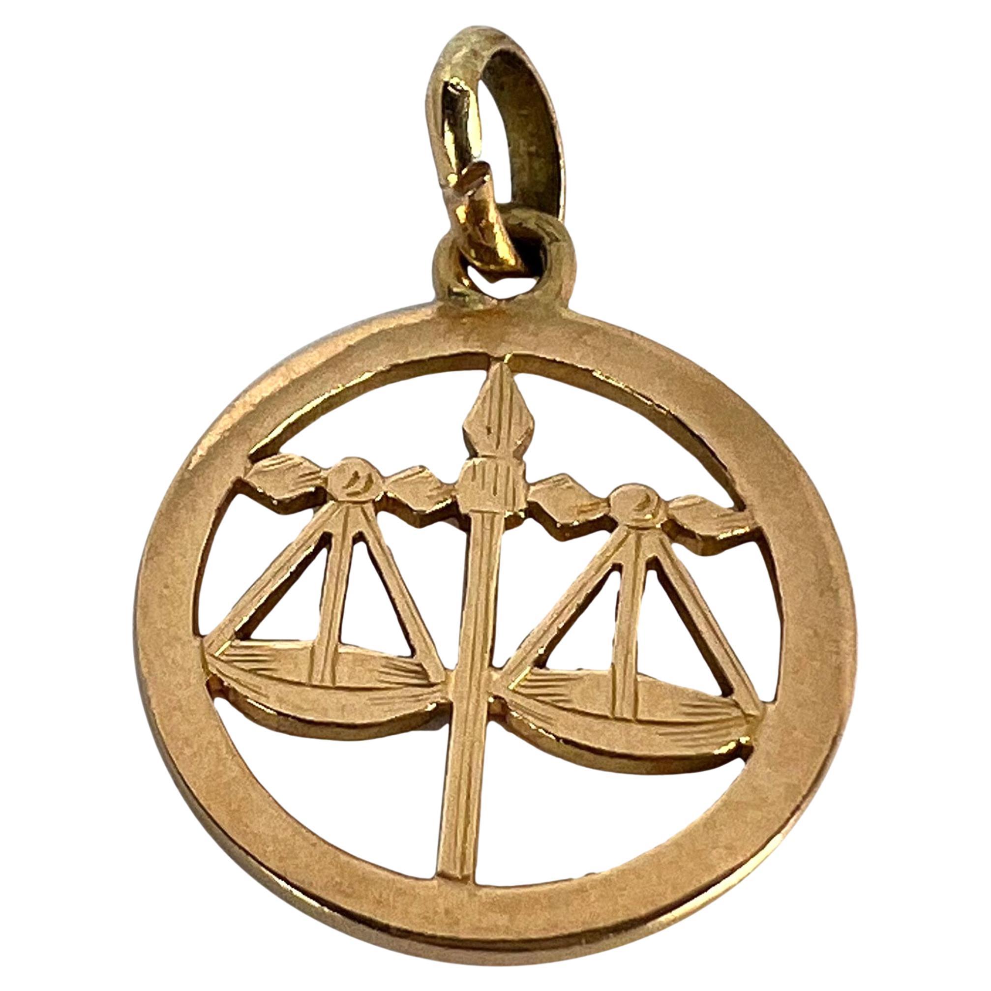 French Zodiac Libra Starsign 18K Yellow Gold Charm Pendant For Sale