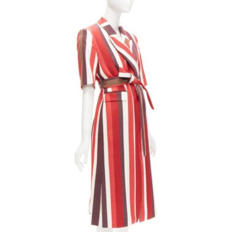Rosso FRENKEN rosso a righe grafiche in cotone con cintura a cravatta Cappotto lungo IT34 XXS in vendita