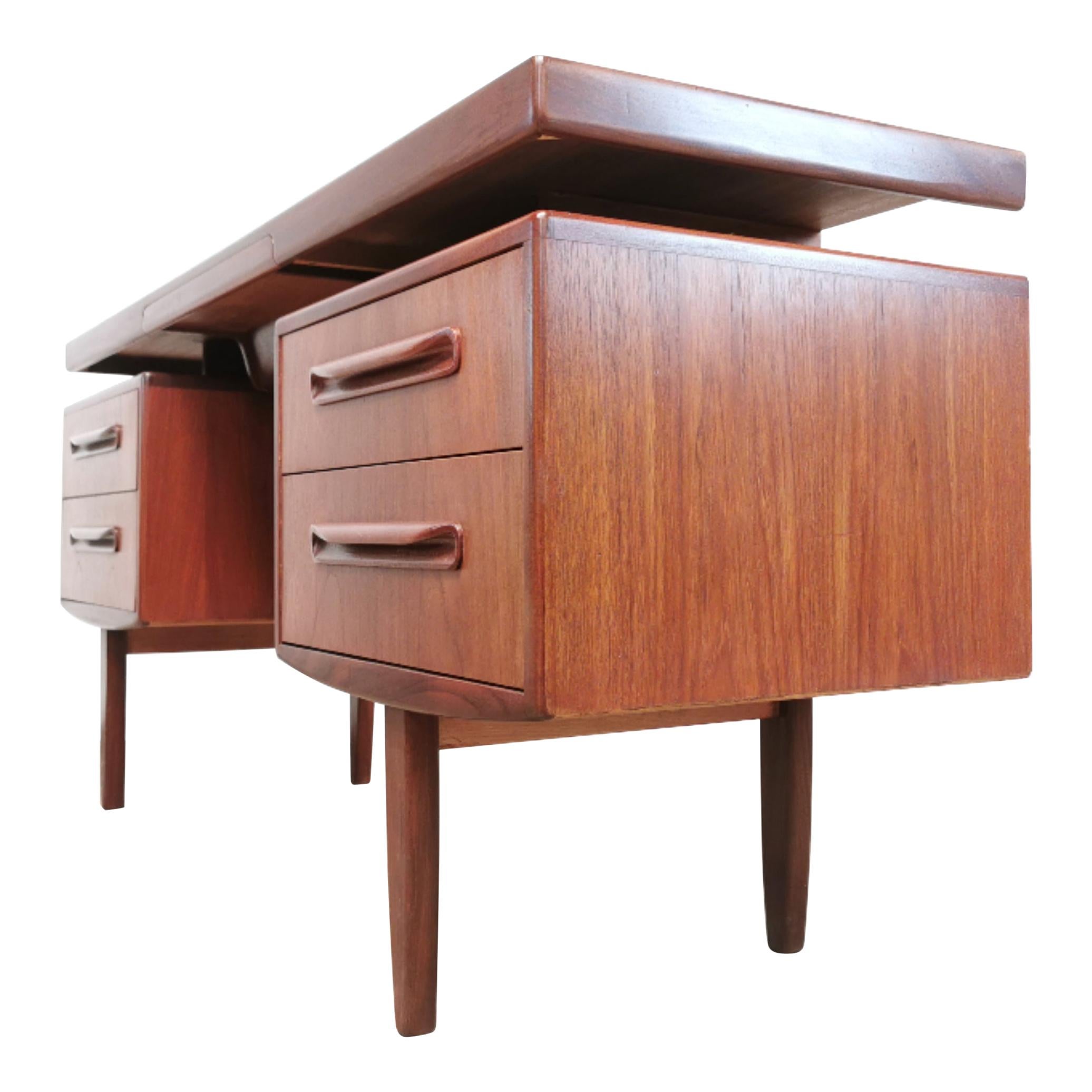 Fresco Teak Desk by VB Wilkins for G Plan, Midcentury 1960s